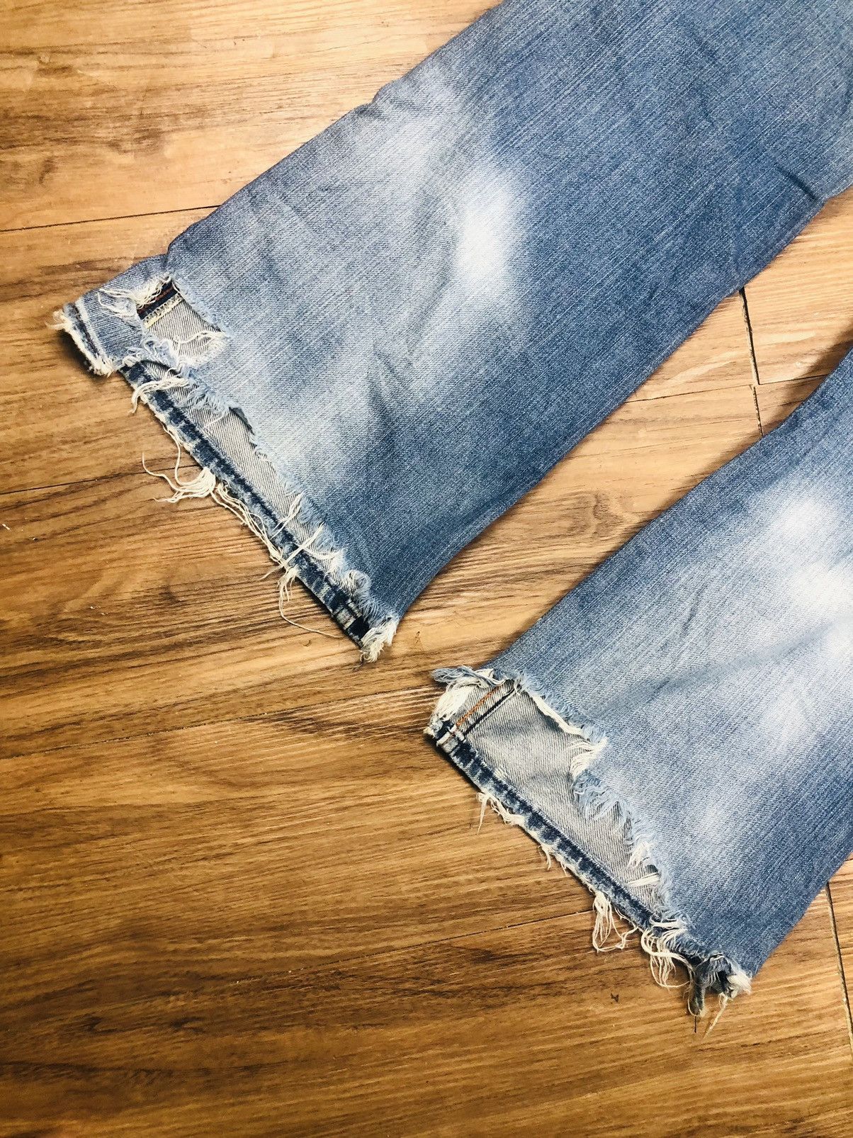 Old Navy Old Navy Bootcut Distress Jeans (36) Size US 30 / EU 46 - 16 Thumbnail