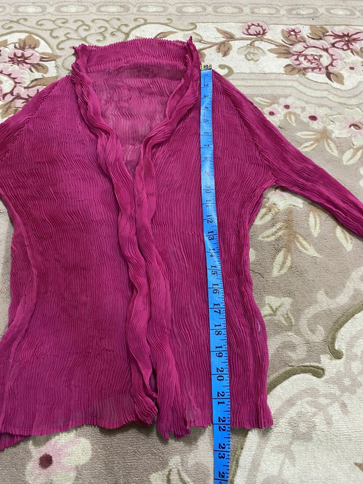 Issey Miyake “Issey Miyake Vintage Pleated Mesh Cardigan – Magenta Size S / US 4 / IT 40 - 9 Thumbnail