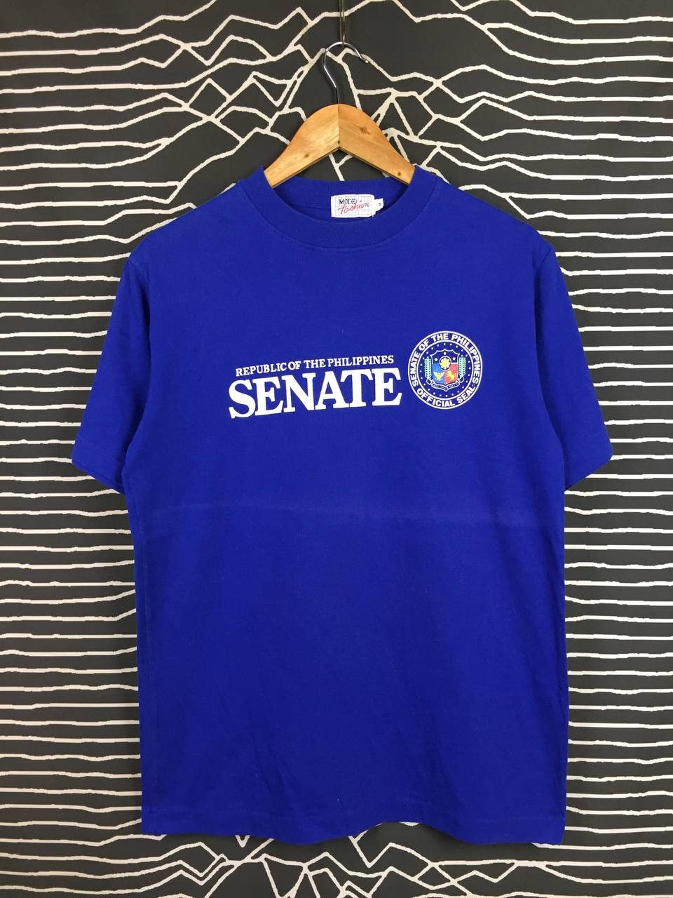 Vintage Vtg Republic of The Philippines Senate Official Seal Tee Size US M / EU 48-50 / 2 - 1 Thumbnail