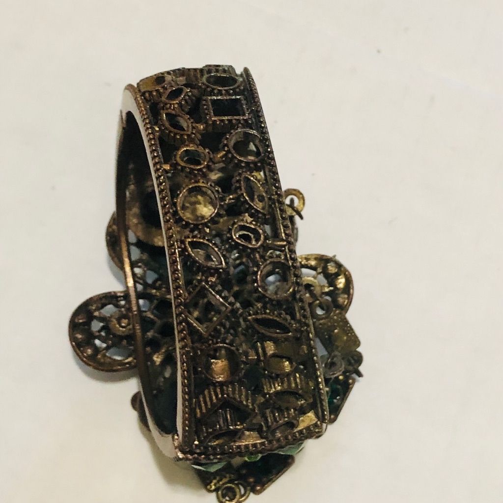 Vintage Green Flower 18th Century style Metal Bracelet with Chain Size ONE SIZE - 3 Thumbnail