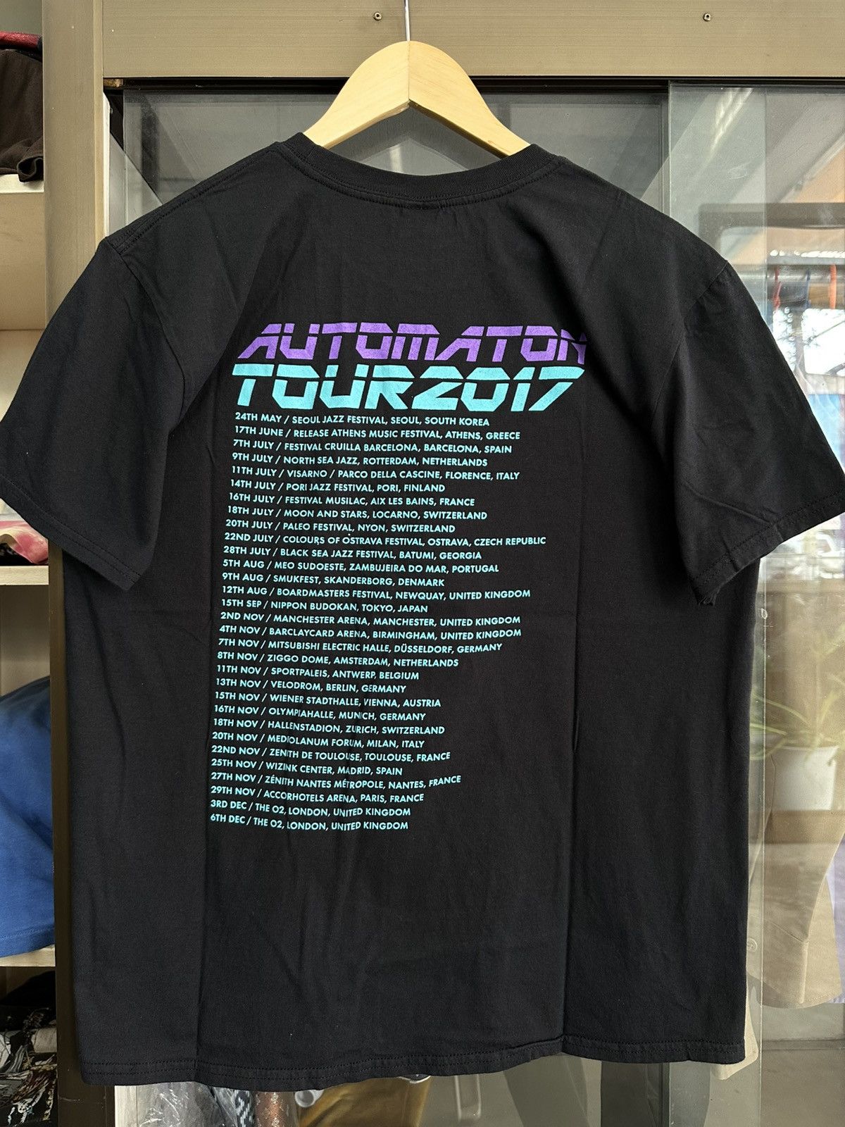 Band Tees Jamiroquai 2017 Tour Shirt Size US L / EU 52-54 / 3 - 4 Thumbnail