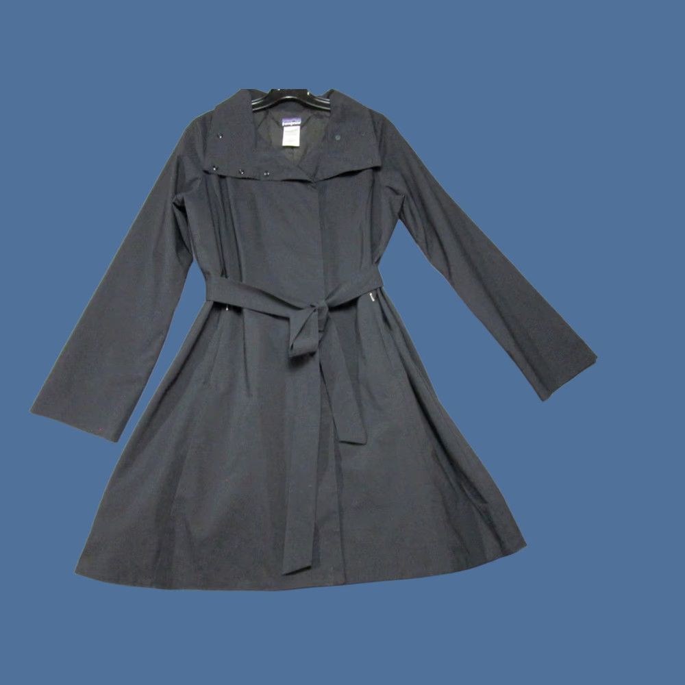 Patagonia Patagonia Coat Womens Medium Black Lined Larissa Trench Worn Wear Belted Woolless? Polyester Lined Coat Size M / US 6-8 / IT 42-44 - 1 Thumbnail