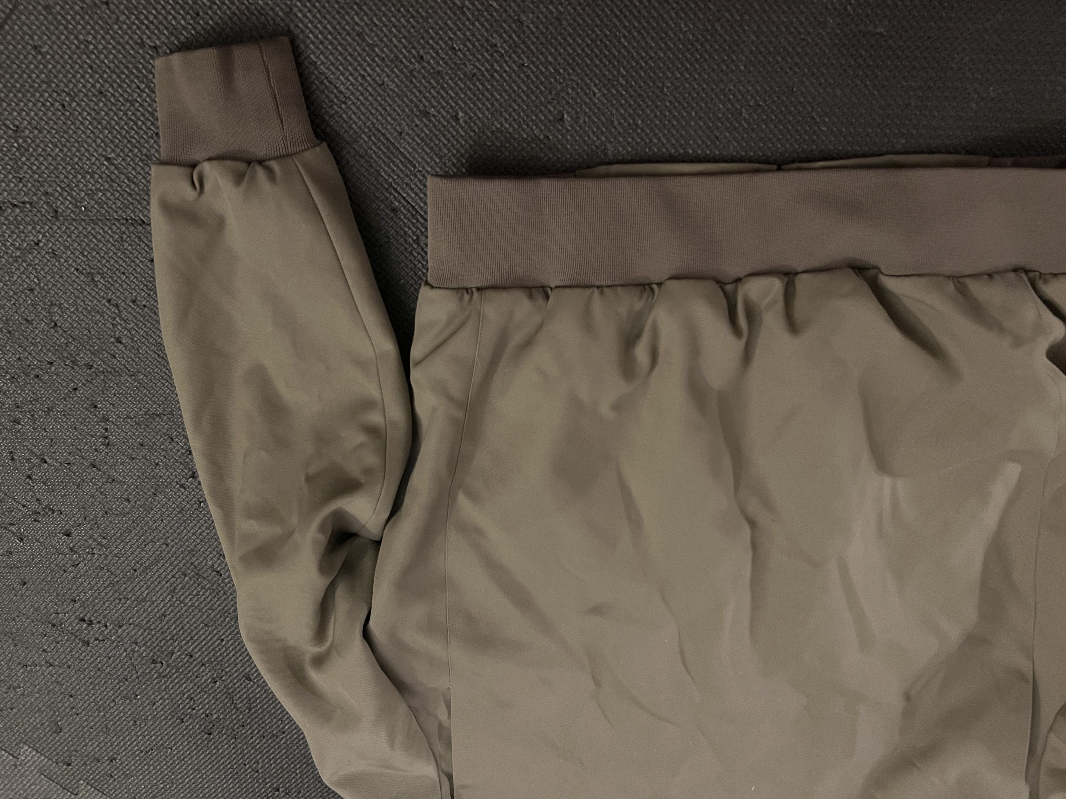 Vintage USMC Military Intermediate Weight Jacket Tan Pewter 2246 42L Size US L / EU 52-54 / 3 - 7 Thumbnail