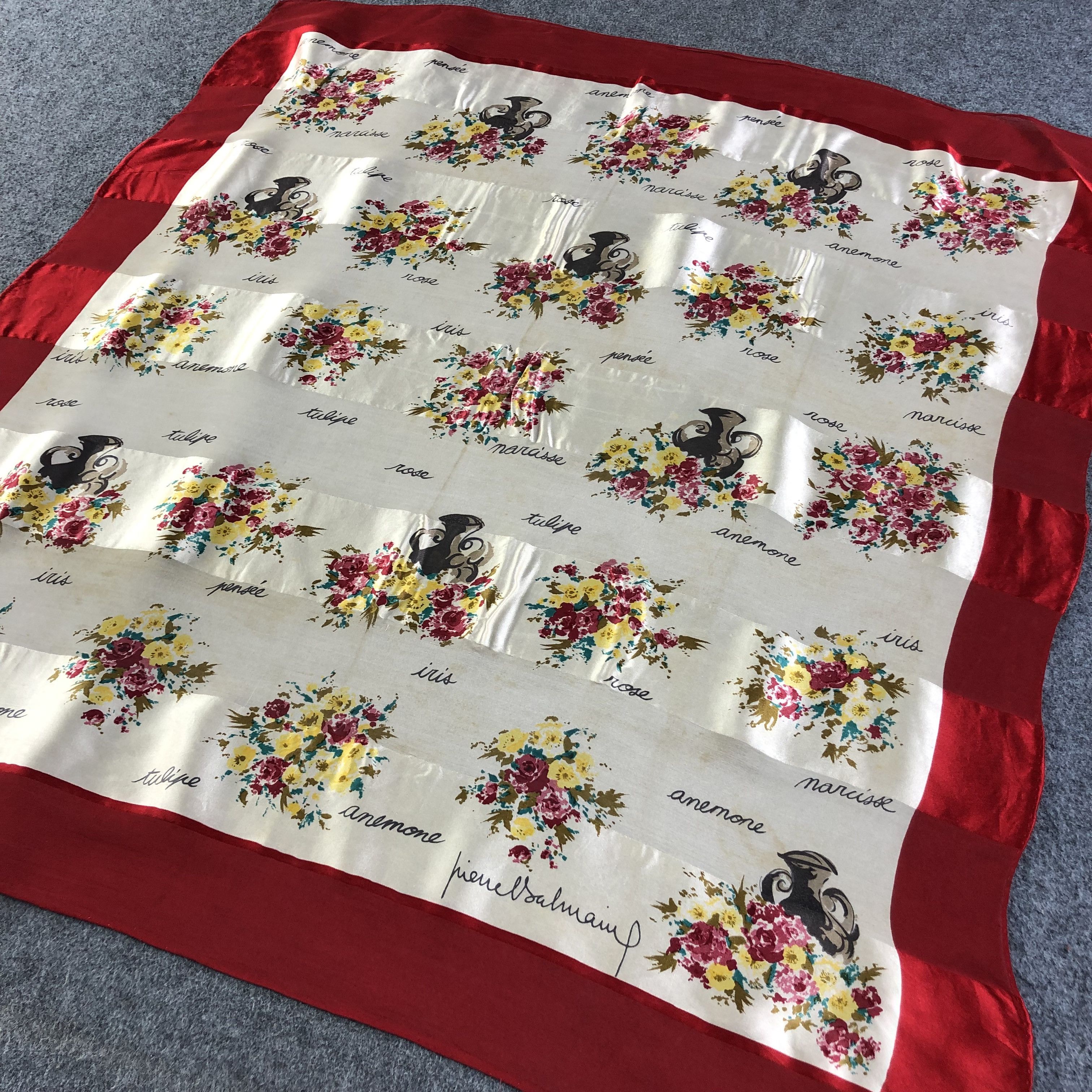 Pierre Balmain Pierre Balmain Floral Slit Thread Silk Scarf M453 Size ONE SIZE - 2 Thumbnail