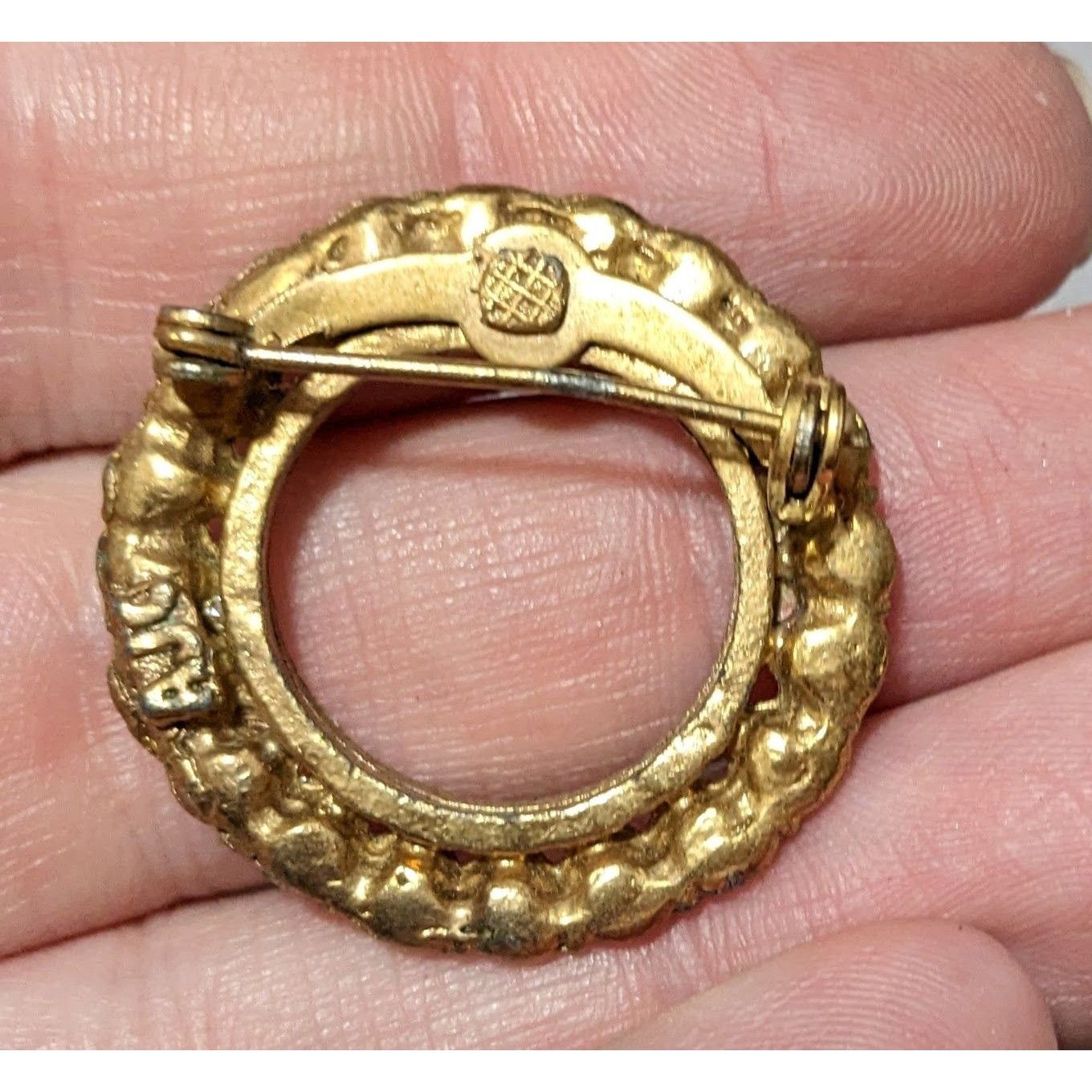 Other Vintage AJC Gold Tone Open Circle Rhinestone Brooch Size ONE SIZE - 10 Thumbnail