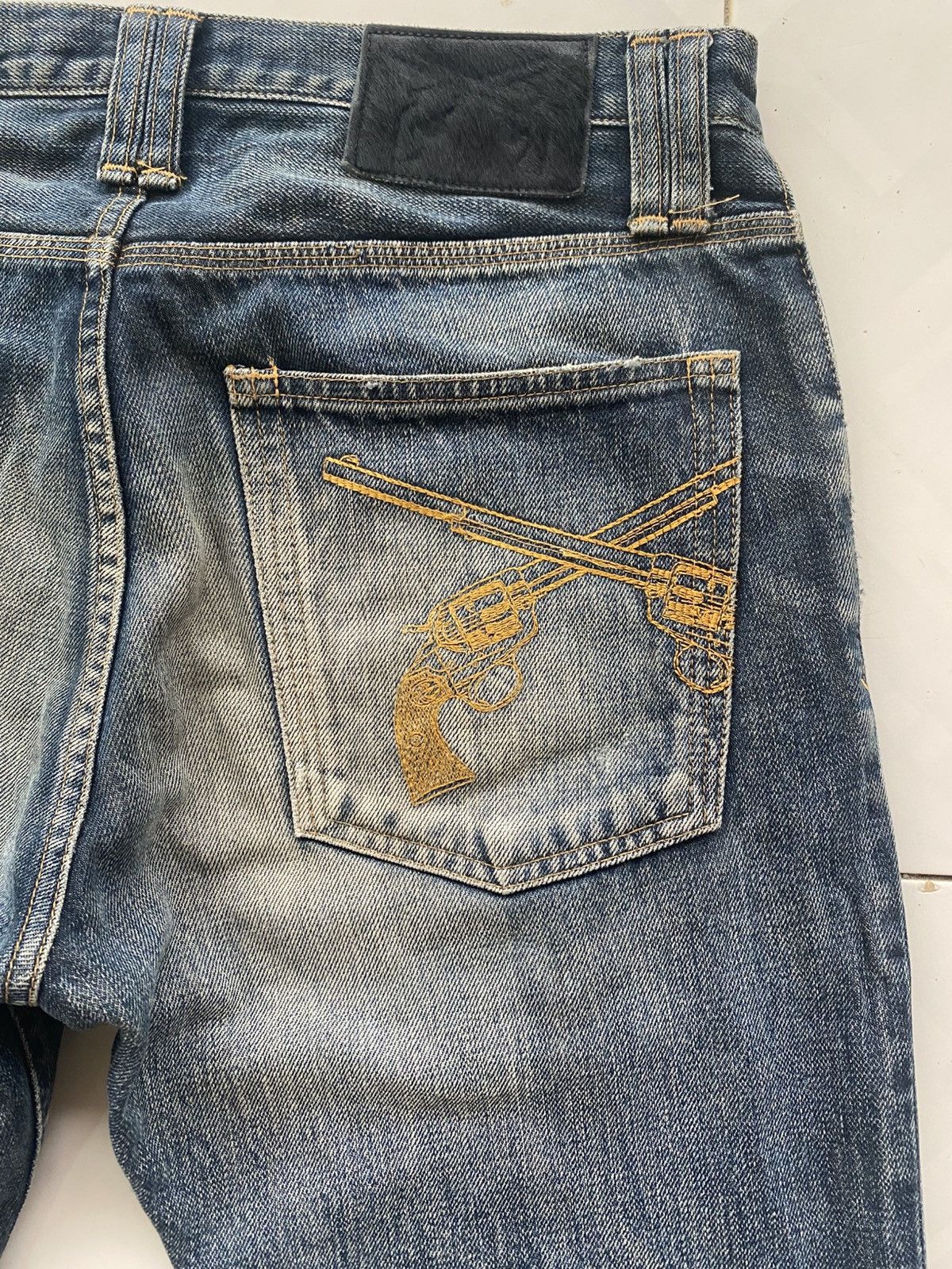 Roar Roar Crossgun Swarovski Distress Jeans Size US 31 - 9 Thumbnail