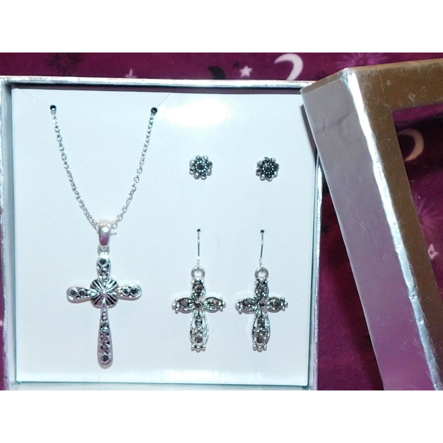 Other Religious Silver Tone Rhinestone Cross Jewelry Set Size ONE SIZE - 2 Thumbnail