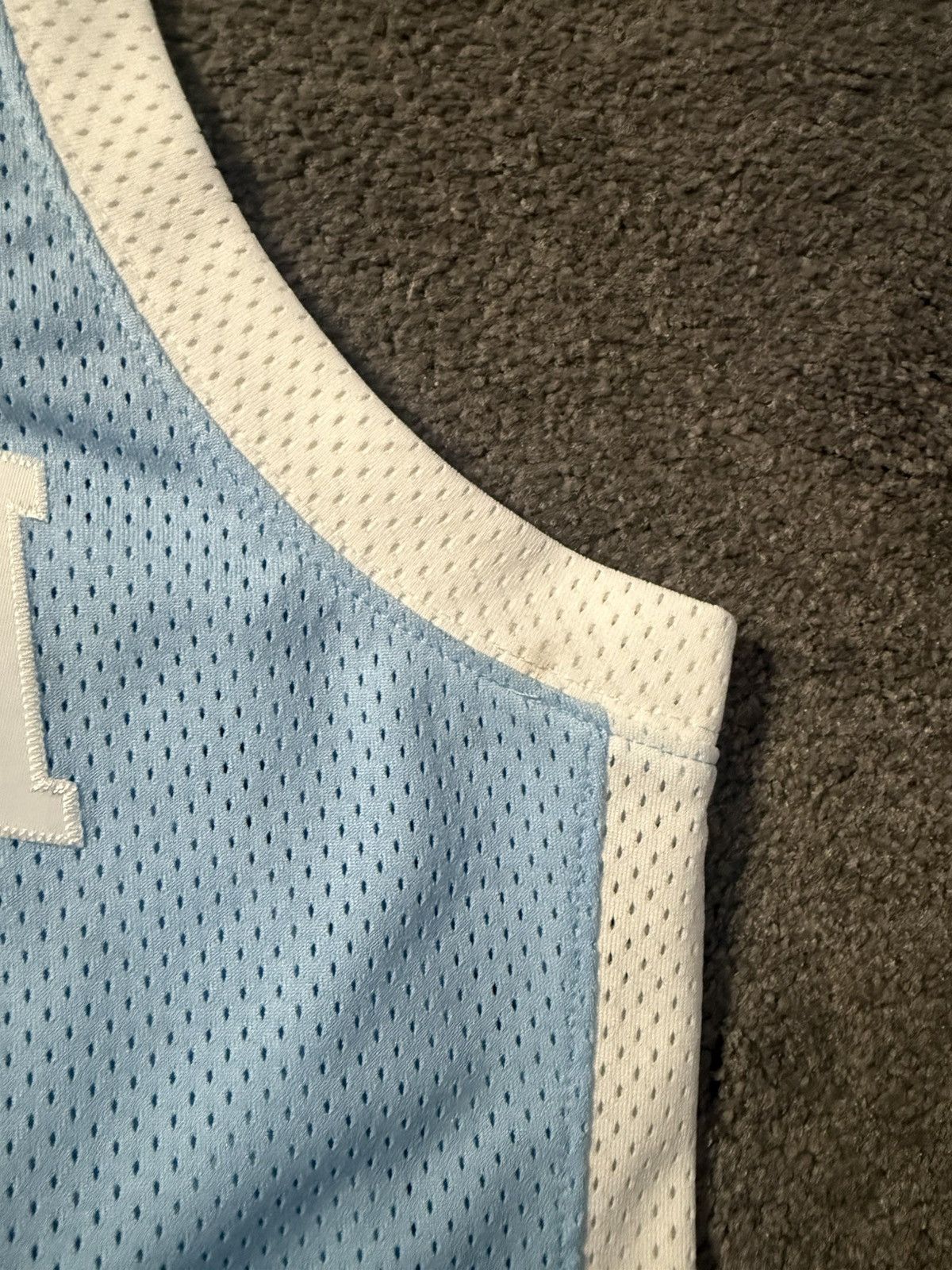 Mitchell & Ness Michael jordan 1983 -84 UNC Jersey Size US S / EU 44-46 / 1 - 6 Thumbnail