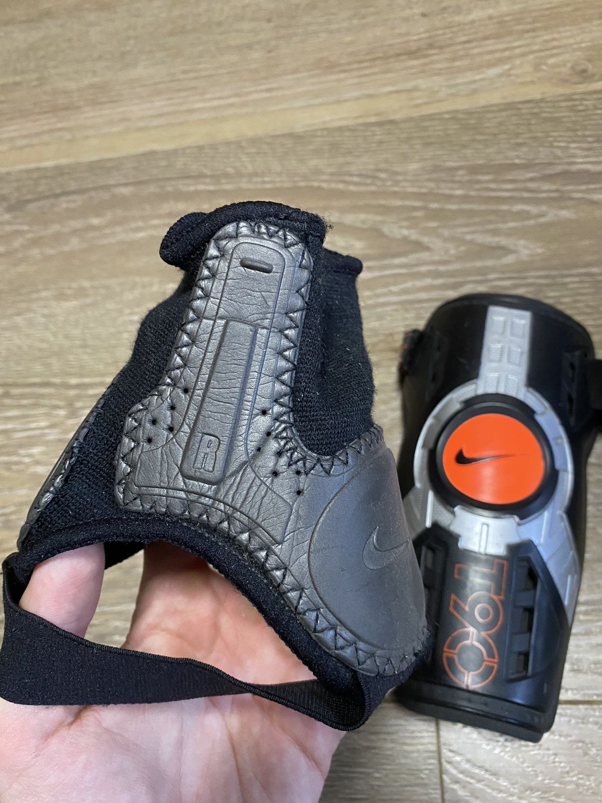 Nike × Vintage VTG Nike Total 90 Soocer Shields Size L Rare Black/Orange Size ONE SIZE - 6 Thumbnail