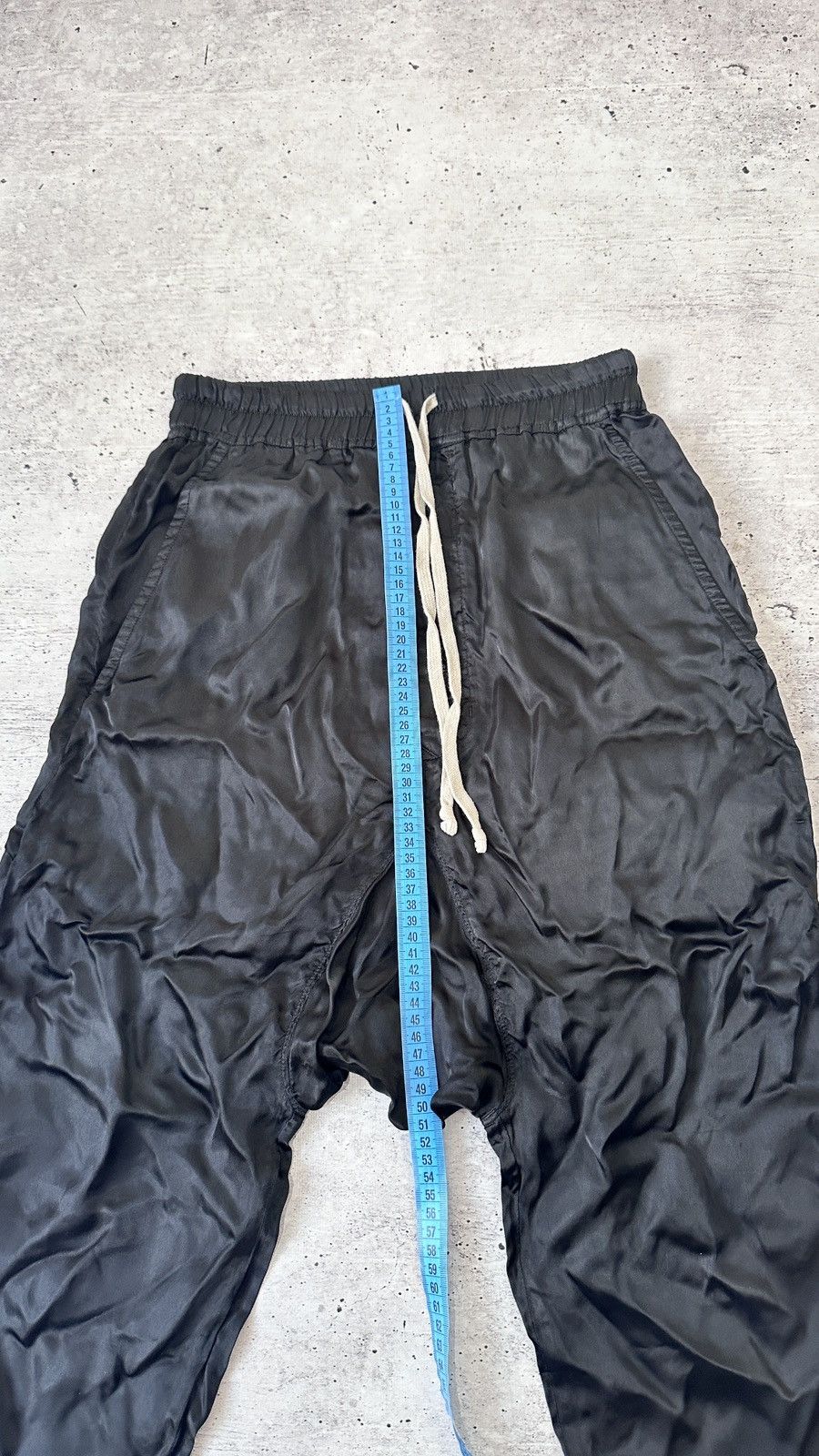 Rick Owens Rick Owens Cropped Drawstring Pants Black Cupro IT 46 US 36 Size US 36 / EU 52 - 20 Thumbnail