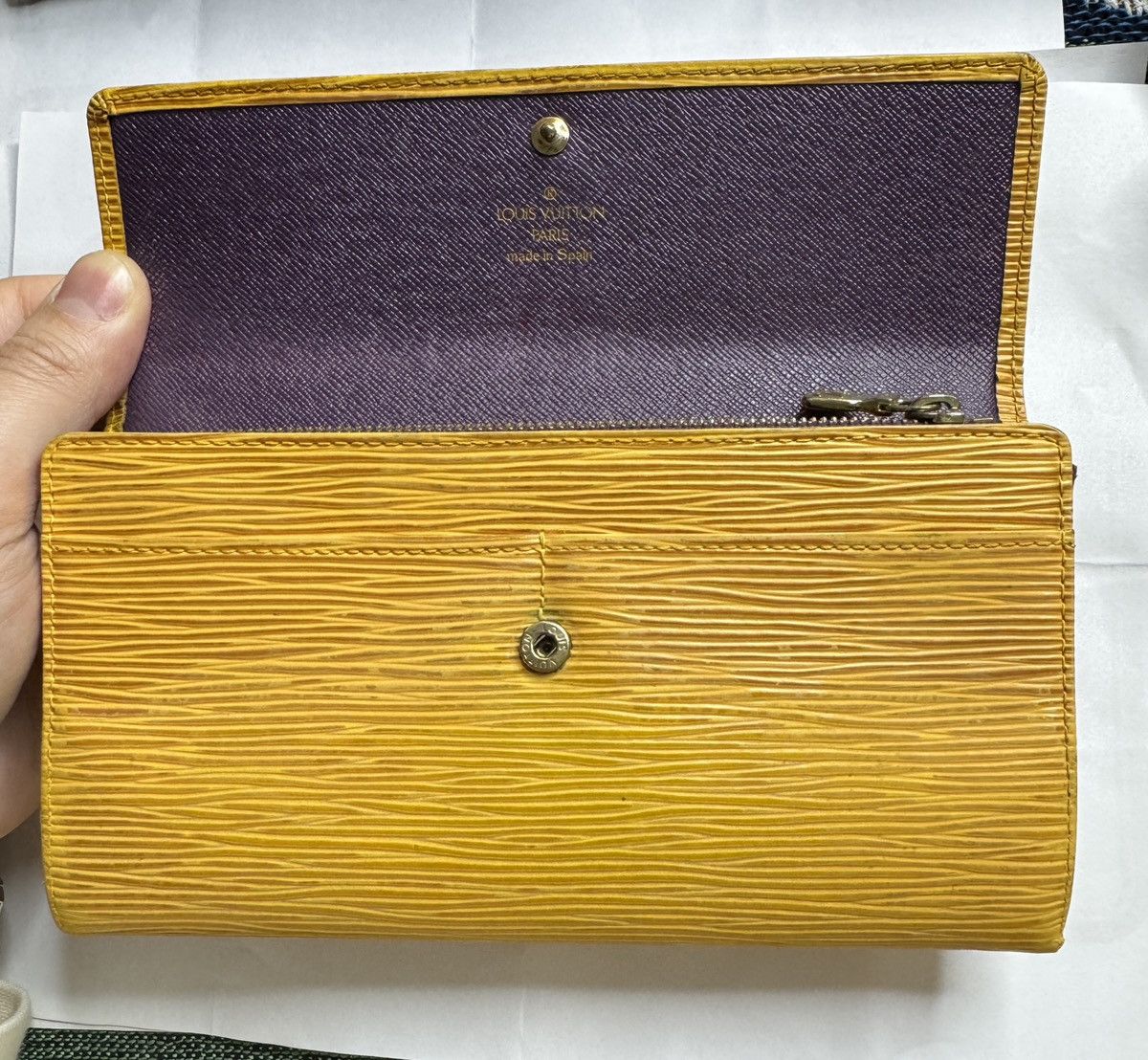 Louis Vuitton Louis Vuitton Yellow Purple Epi Portefeuille Sarah Wallet Size ONE SIZE - 3 Thumbnail