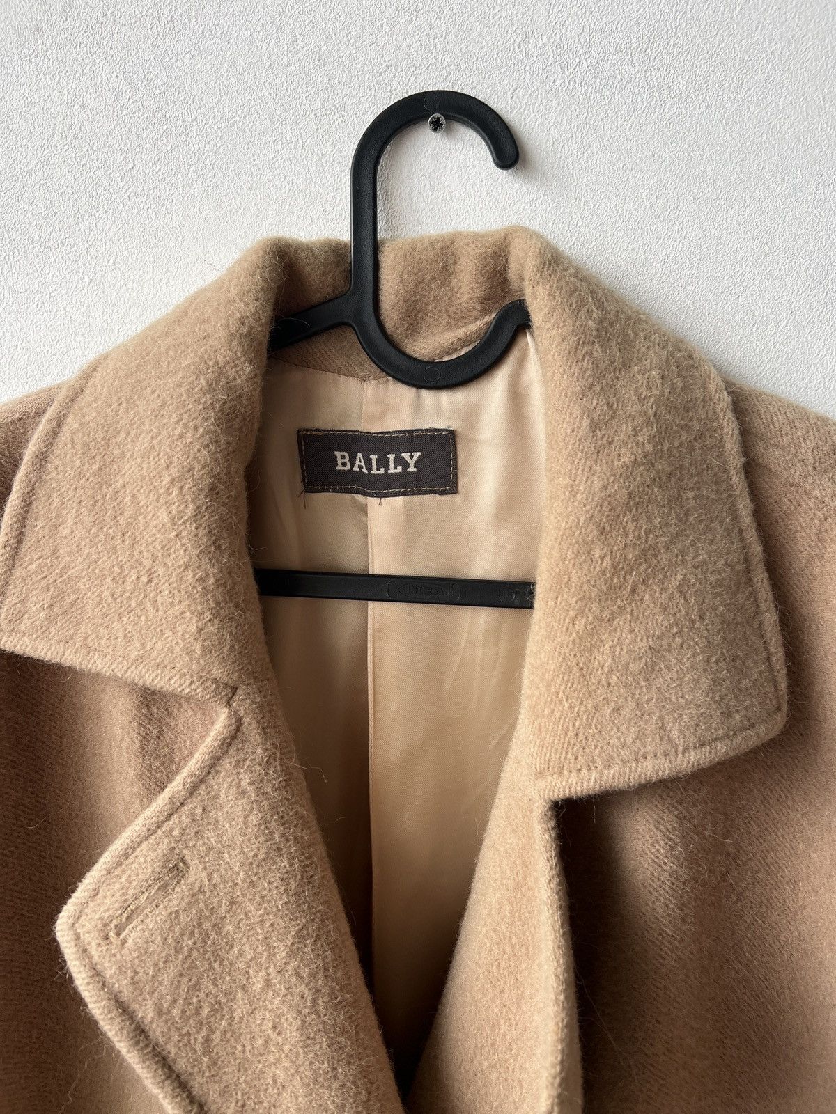 Bally Vintage BALLY Wool Beige Oversized Overcoat Size XL Size US XXL / EU 58 / 5 - 6 Thumbnail