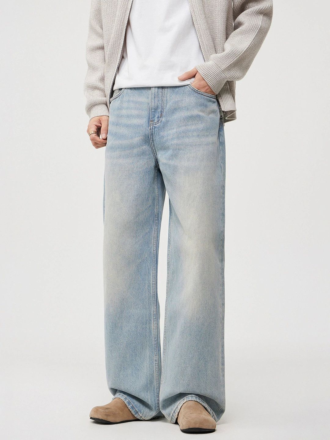 Japanese Brand Men's light blue washed loose straight leg jeans Size US 32 / EU 48 - 2 Thumbnail