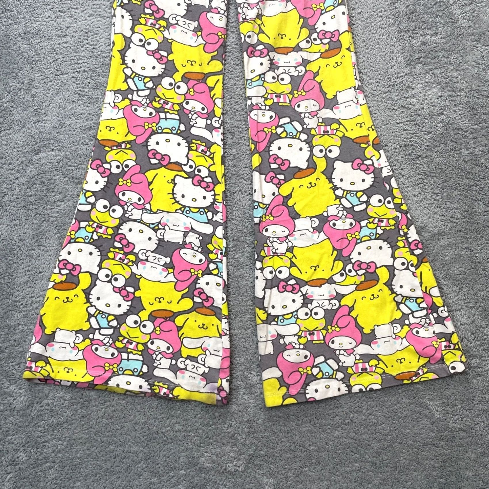 Vintage Hello Kitty Pants Womens 26 Yellow Sanrio Graphic Flared Bell Leg Stretch Anime Size 26" / US 2 / IT 38 - 3 Thumbnail