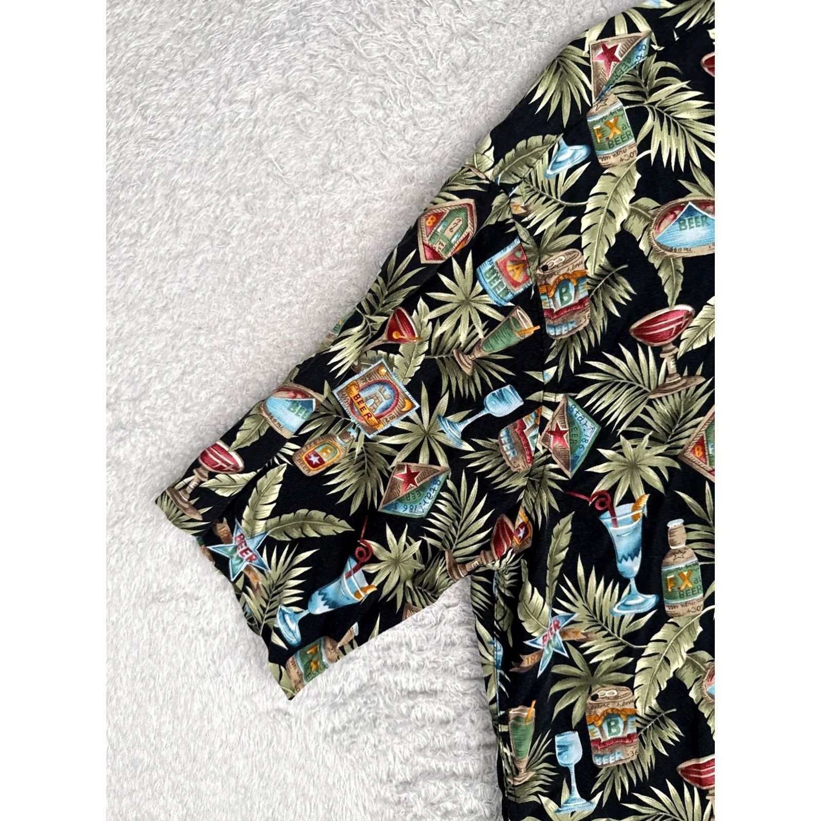 Croft & Barrow Croft & Barrow Shirt Men Large Black Tall Floral Hawaiian Button-Through Rayon Vintage No Size US L / EU 52-54 / 3 - 3 Thumbnail