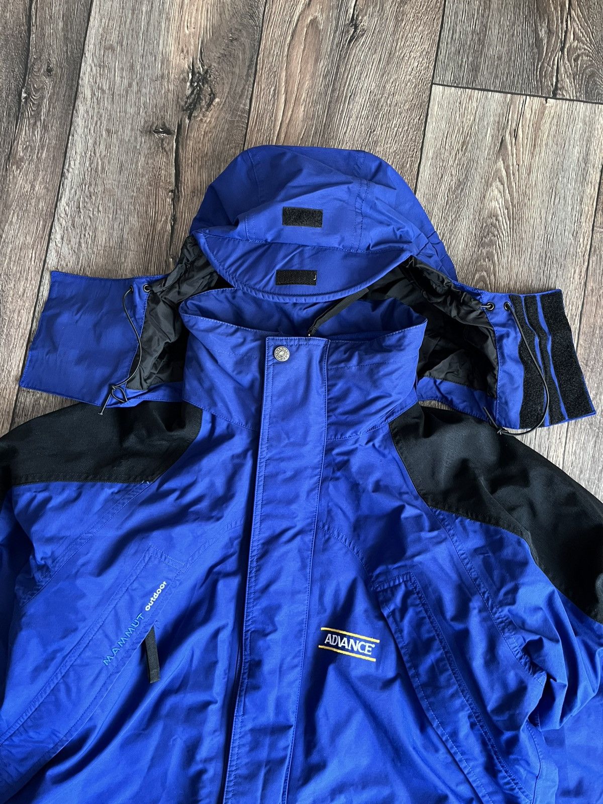 Mammut × Vintage Mammut Extreme Vintage Outdoor Gore Tex Jacket With Lining Size US M / EU 48-50 / 2 - 10 Thumbnail