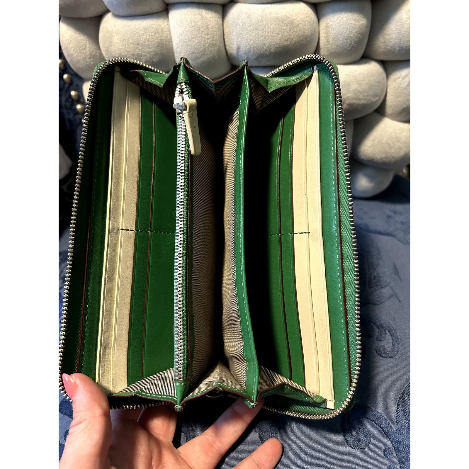 Tumi Vintage Emerald Green Tumi Zip Around Wallet White Piping Size ONE SIZE - 9 Thumbnail
