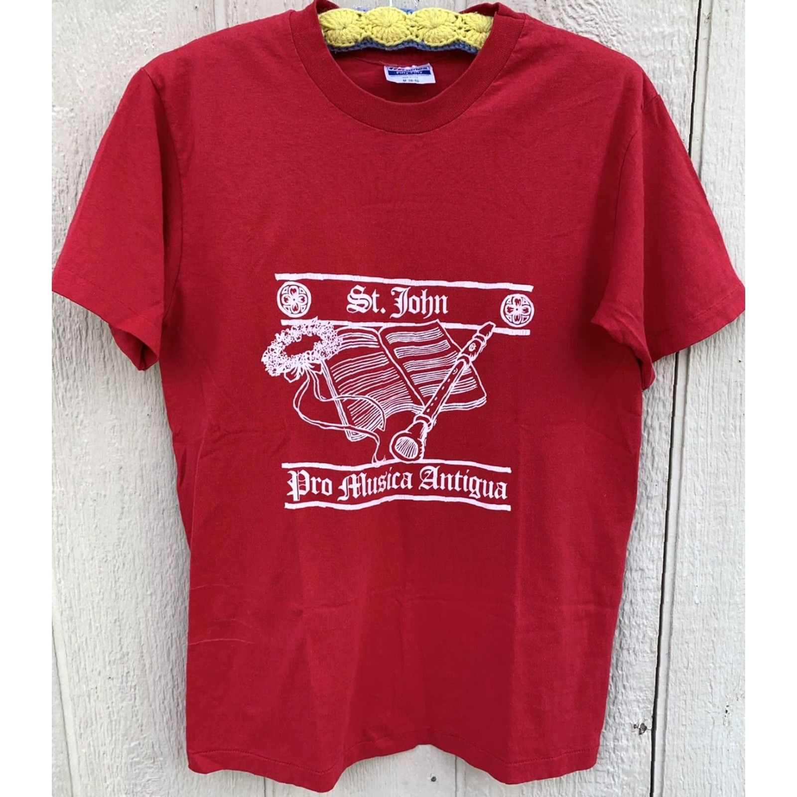 Hanes VINTAGE Hanes St. John Pro Musica Antigua T-Shirt Graphic Tee M Red Mens 1980s Size US M / EU 48-50 / 2 - 6 Thumbnail