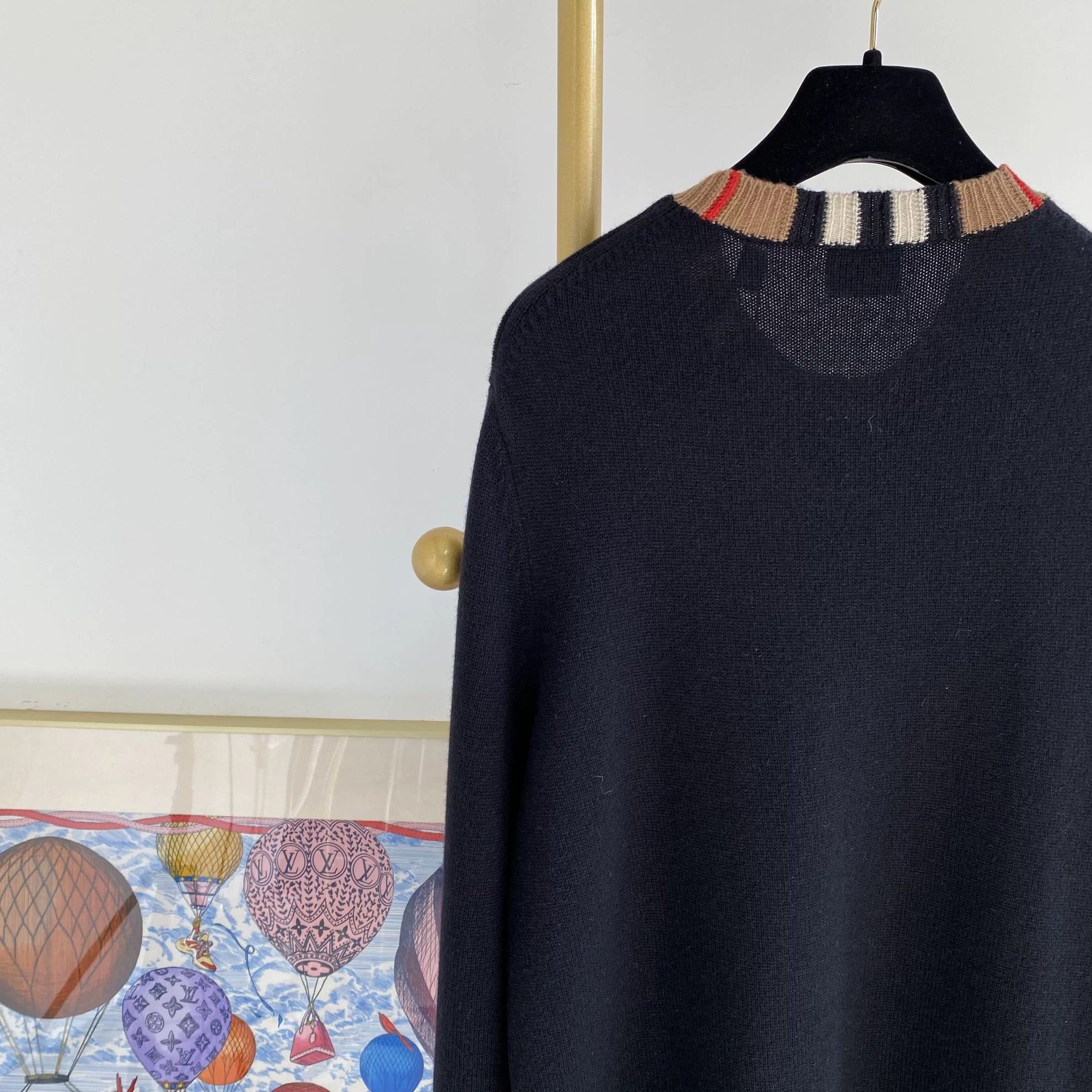 Burberry Burberry Black Knit Top L New With Tags Size US L / EU 52-54 / 3 - 5 Thumbnail