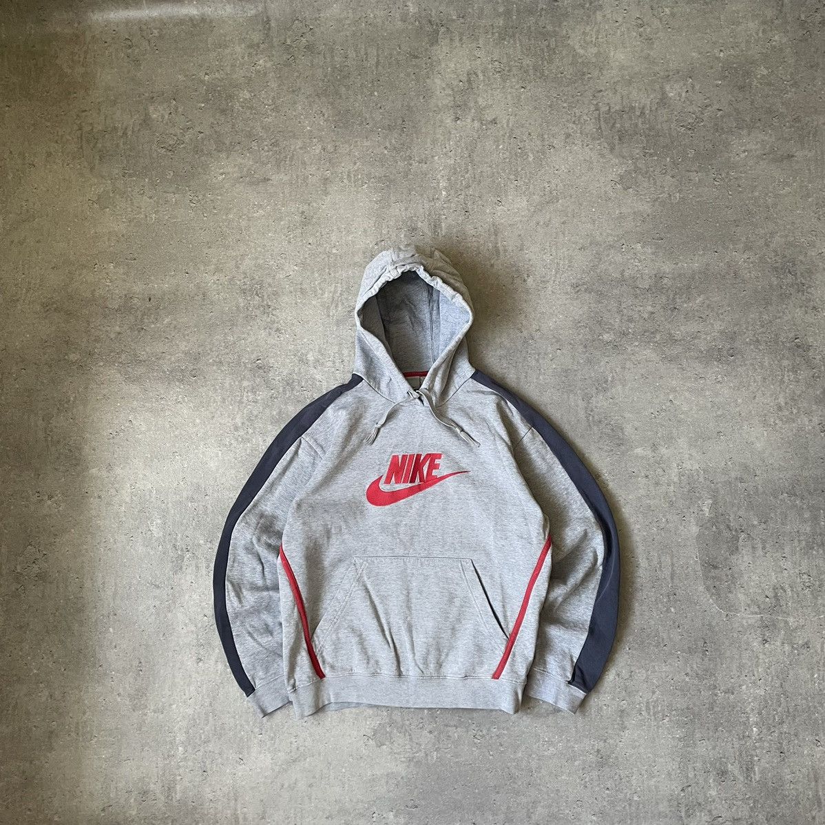 Nike 90s hoodie hotsell