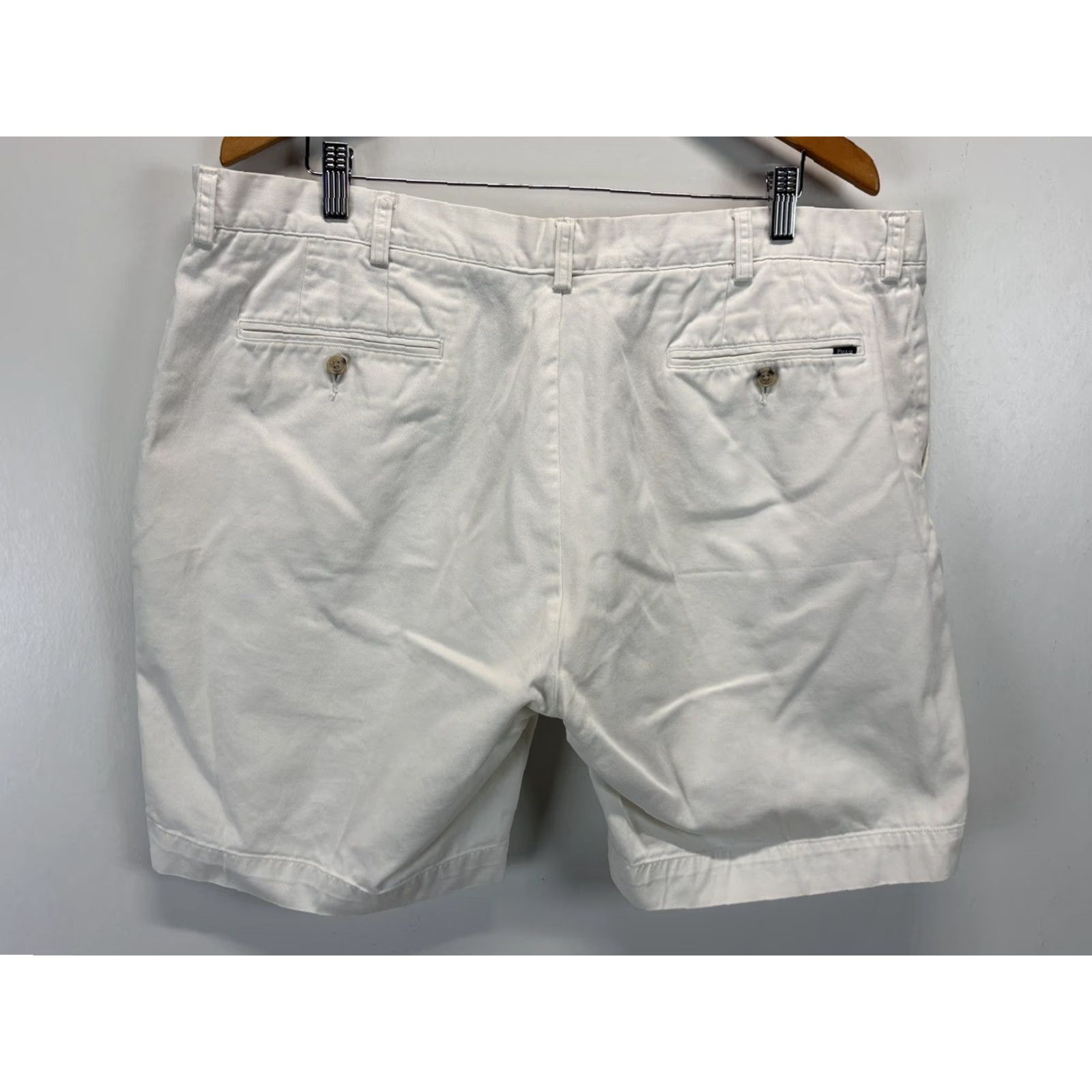 Polo Ralph Lauren Polo Ralph Lauren Shorts Chino Men White 42 Flat Front GUC Sz 42 Regular Cotton Size US XL / EU 56 / 4 - 2 Thumbnail