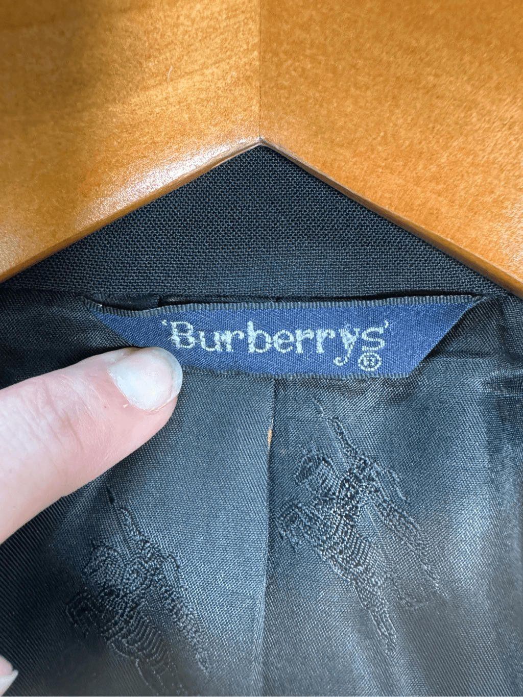 Designer Burberrys Vintage Men's Black 100% Wool Blazer Made in USA Size 38R - 2 Thumbnail