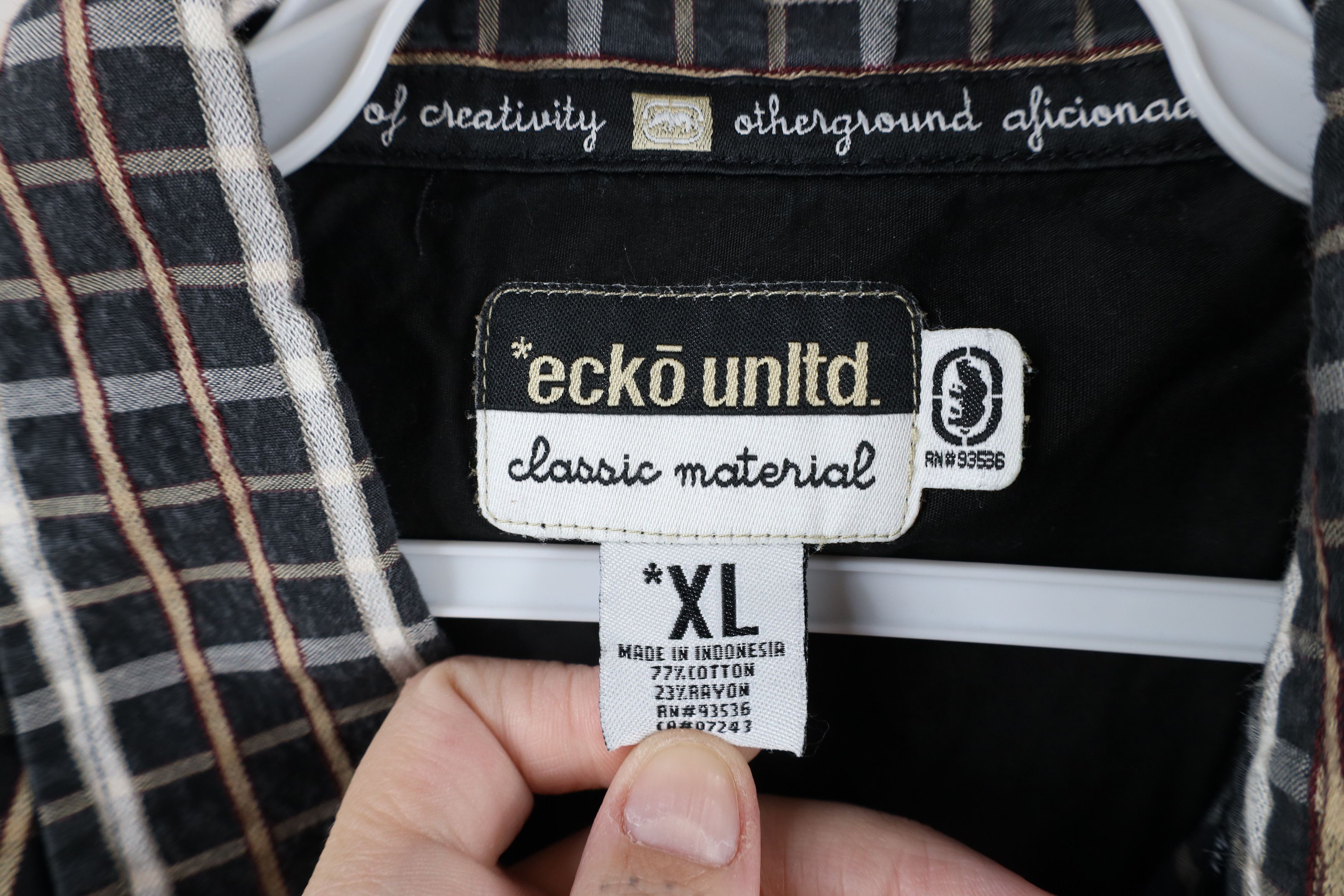 Ecko Unltd. × Vintage Vintage Ecko Fit Short Sleeve Collared Button Shirt Plaid Size US XL / EU 56 / 4 - 8 Thumbnail