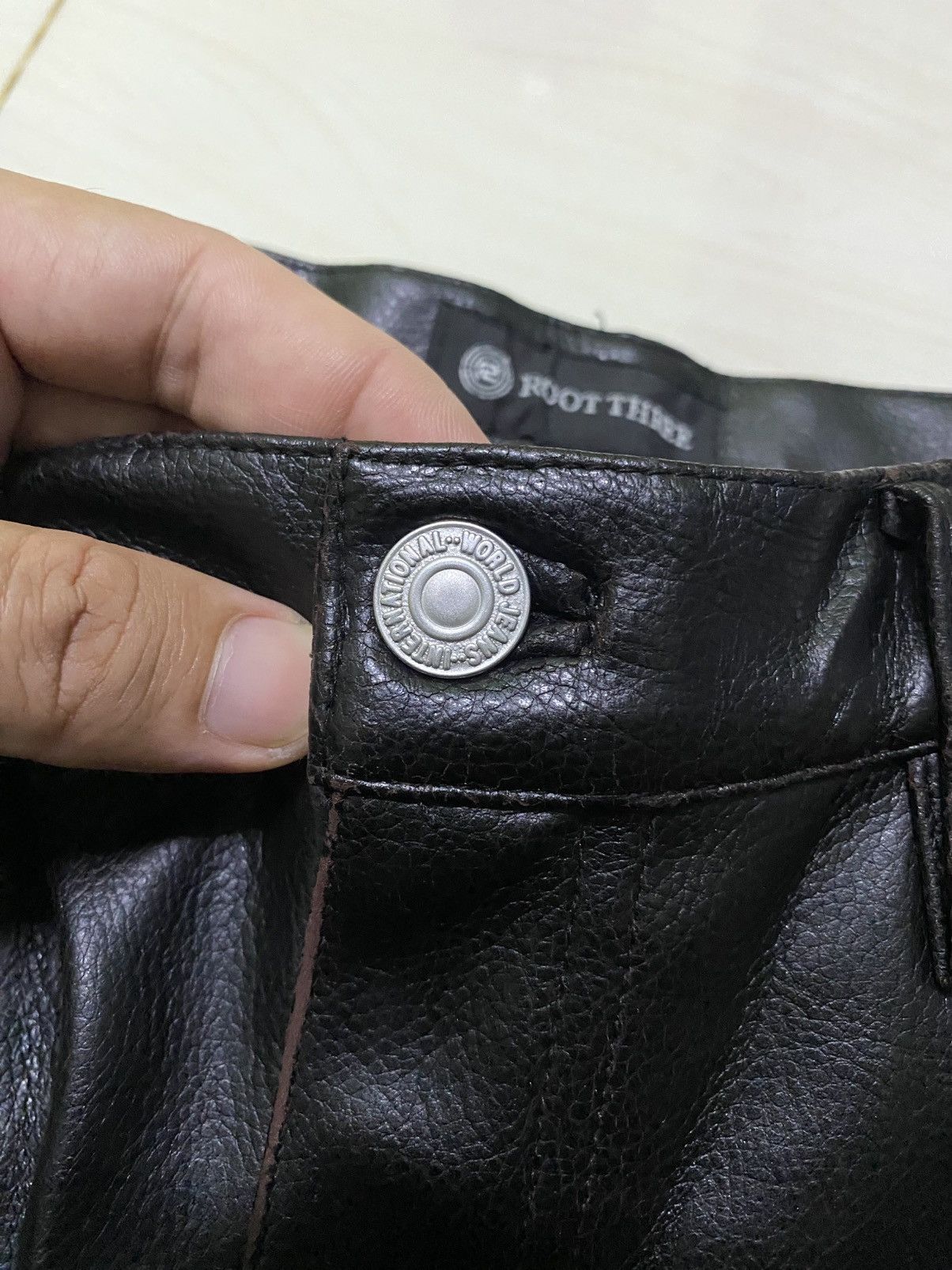 Japanese Brand × Leather Root Three Synthetic Leather Pant Size US 29 - 4 Thumbnail