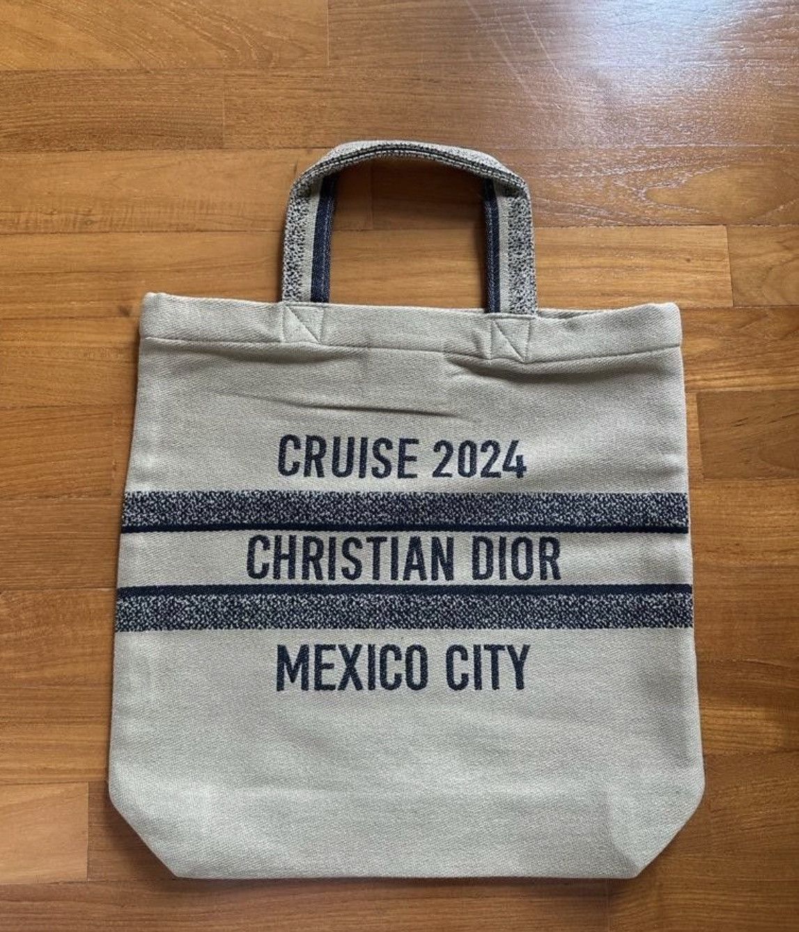 Christian Dior Monsieur × Dior Authentic CHRISTIAN DIOR Canvas Print Cruise Tote Ivory Size ONE SIZE - 2 Thumbnail