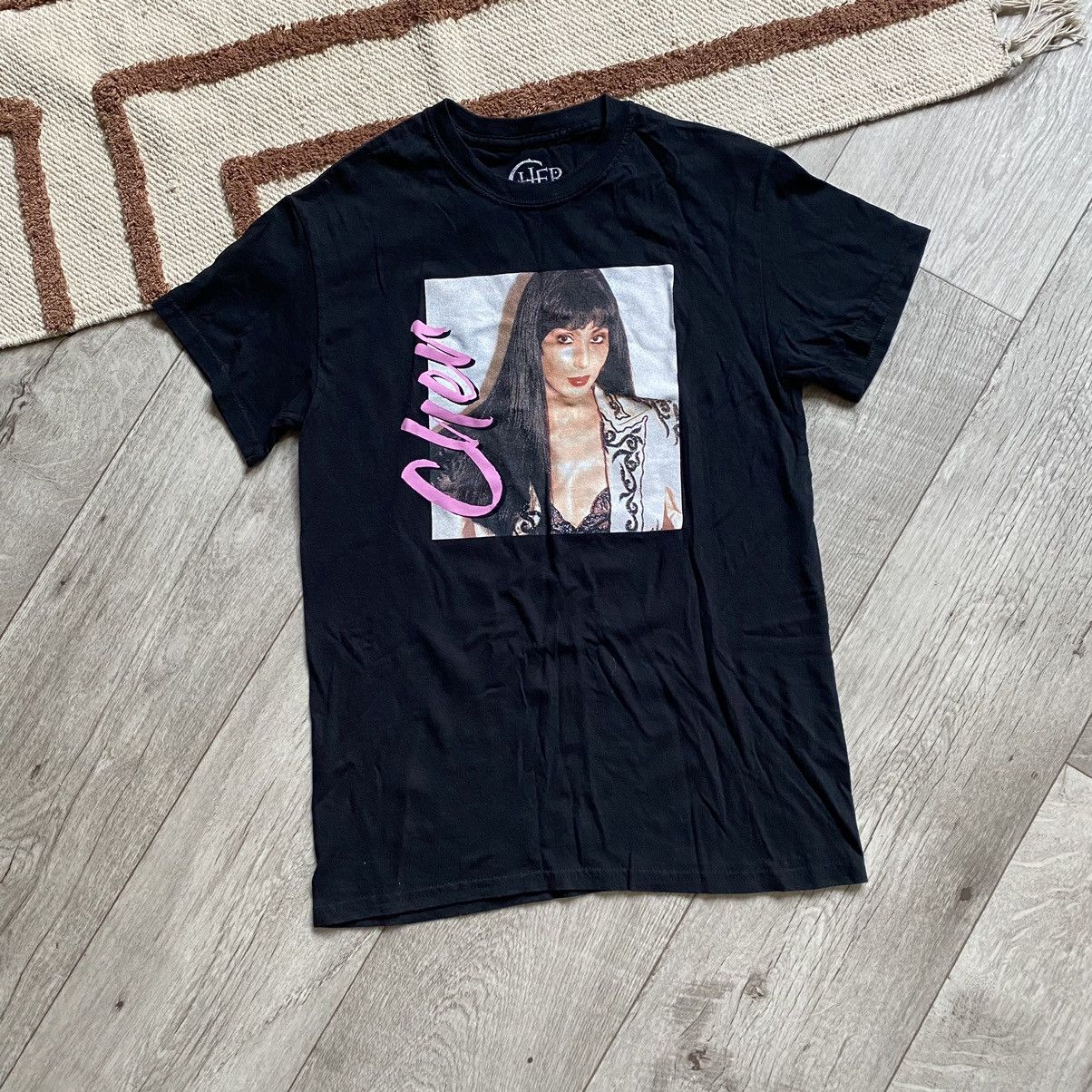 Band Tees CHER BAND BIG PRINT GIRL Y2K T SHIRT Size US XS / EU 42 / 0 - 1 Thumbnail