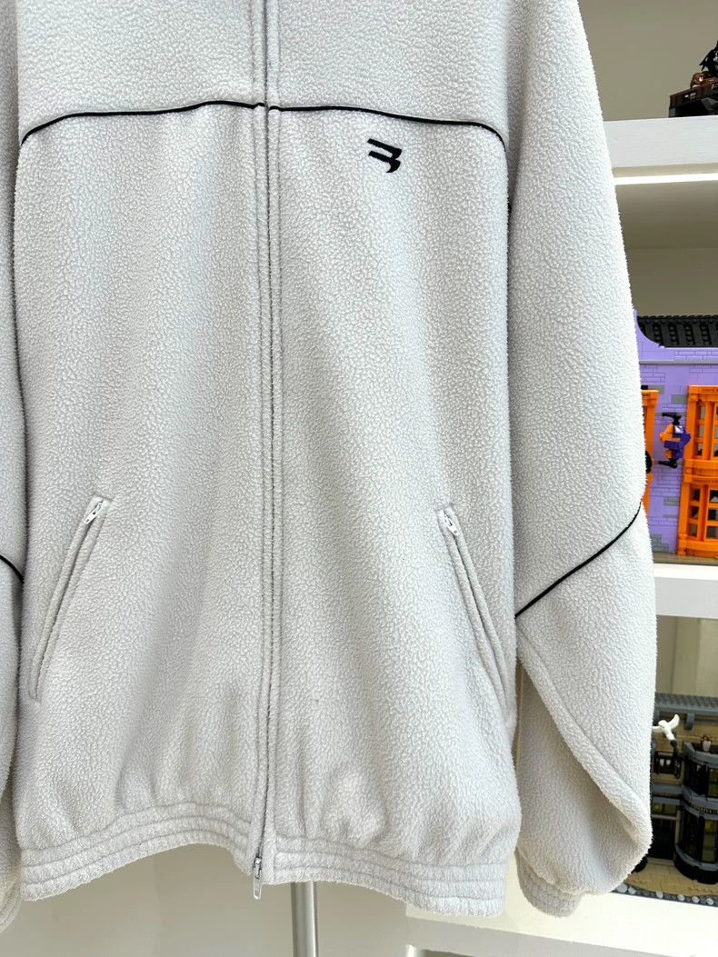 Balenciaga Balenciaga Off-White Polar Fleece Boomerang Jacket 2501-Nex Size US S / EU 44-46 / 1 - 3 Thumbnail