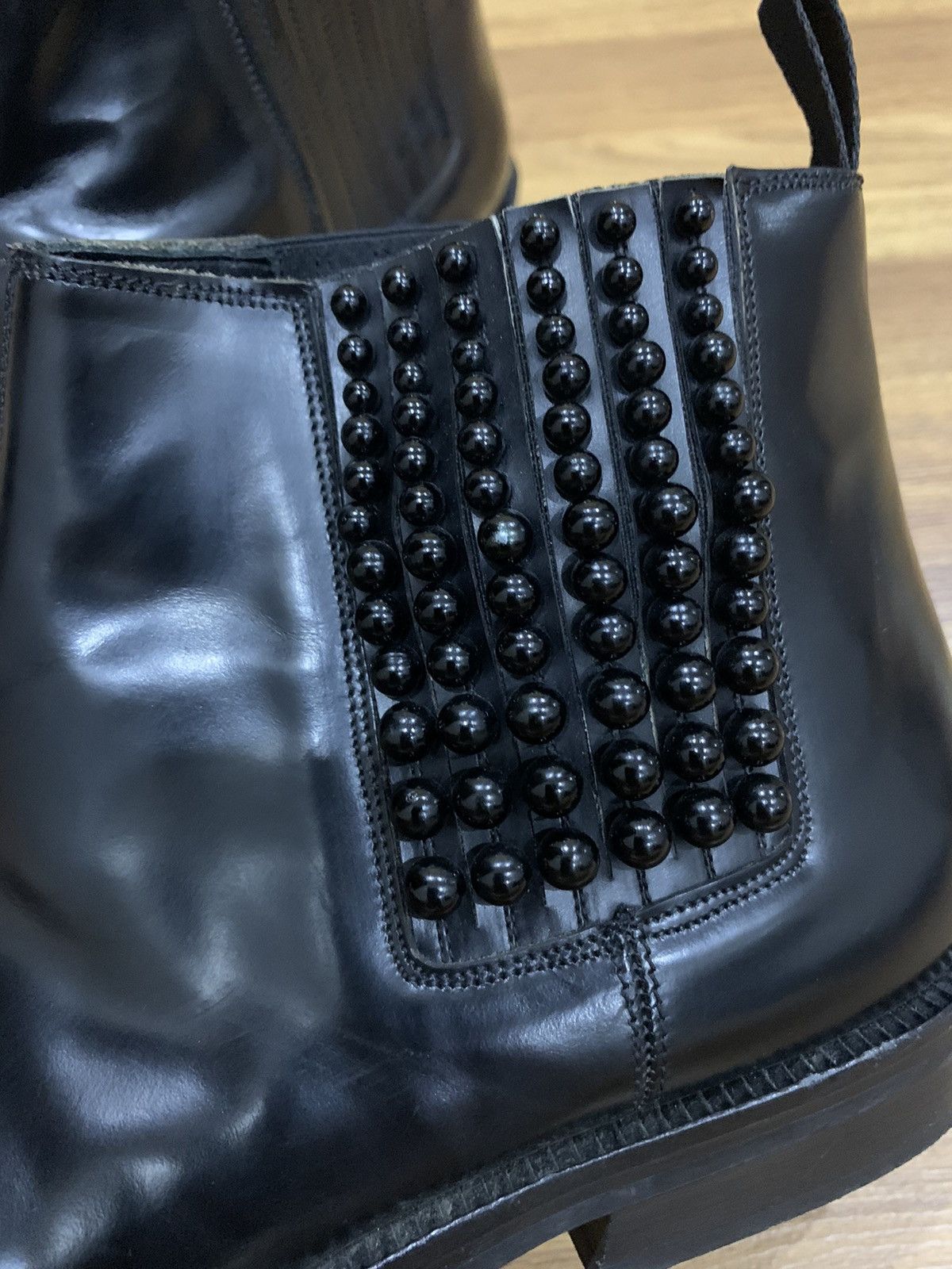Leather × Sergio Rossi SERGIO ROSSI STUDDED LEATHER CHELSEA BOOTS Size US 5.5 / EU 38 - 10 Thumbnail