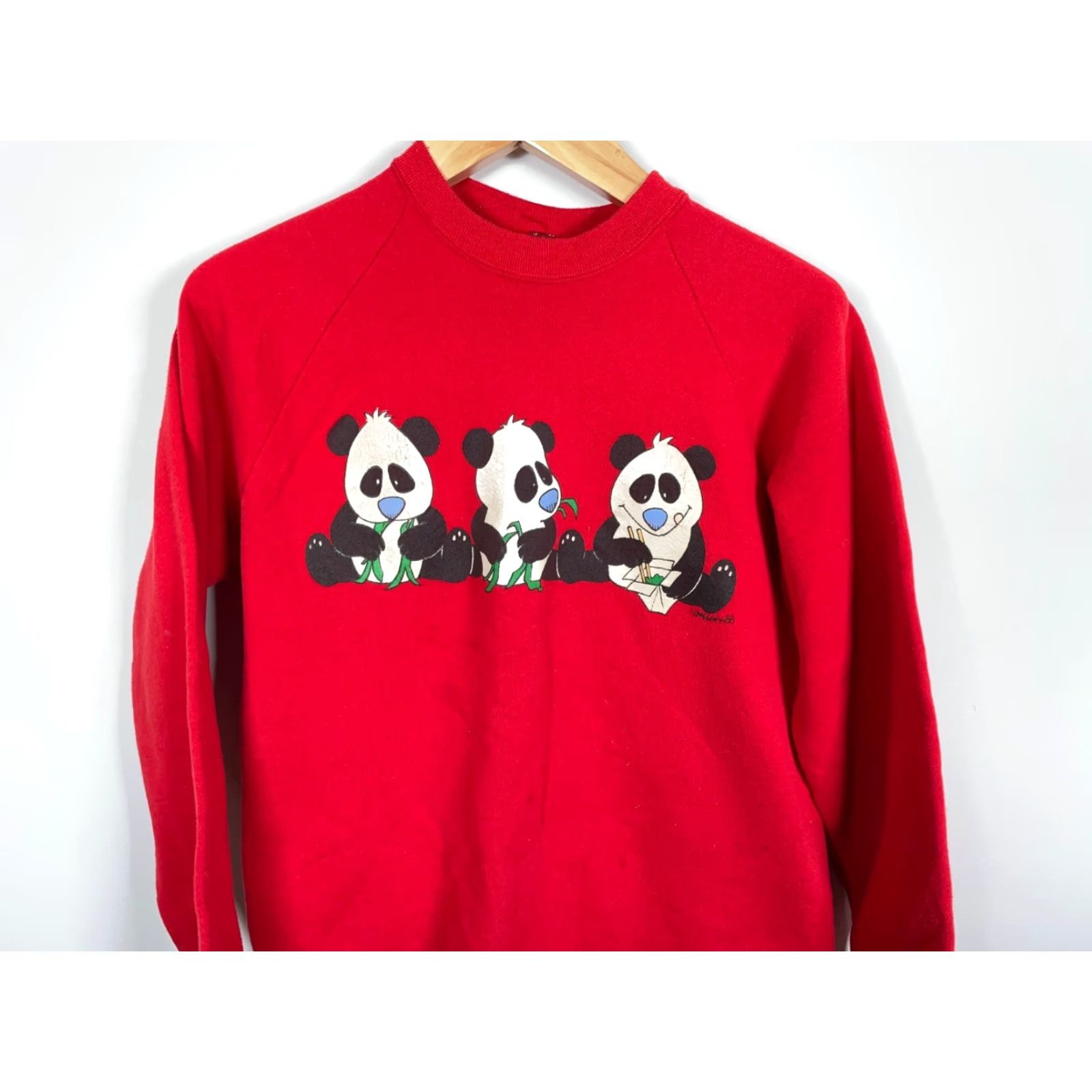 Vintage VINTAGE Screen Stars Sweatshirt Adult S Red Raglan Sleeve 80s Panda Graphic Print Crew Neck Pullover Size US S / EU 44-46 / 1 - 4 Thumbnail
