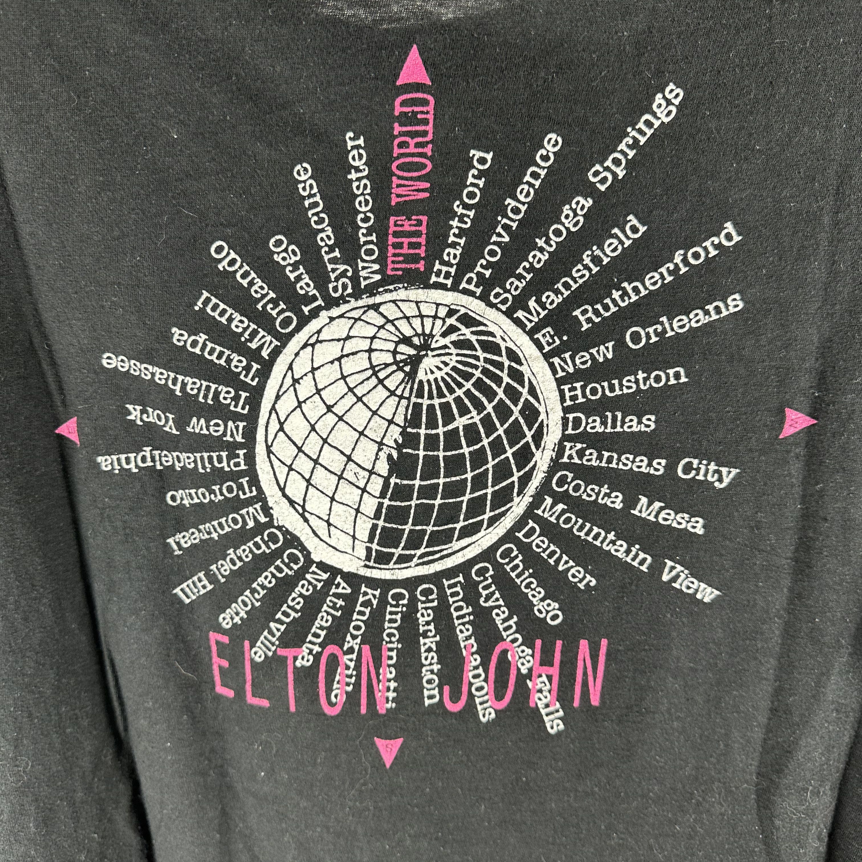 Vintage Vintage 1989-90 Elton John World Tour Concert T-Shirt Size US L / EU 52-54 / 3 - 4 Thumbnail