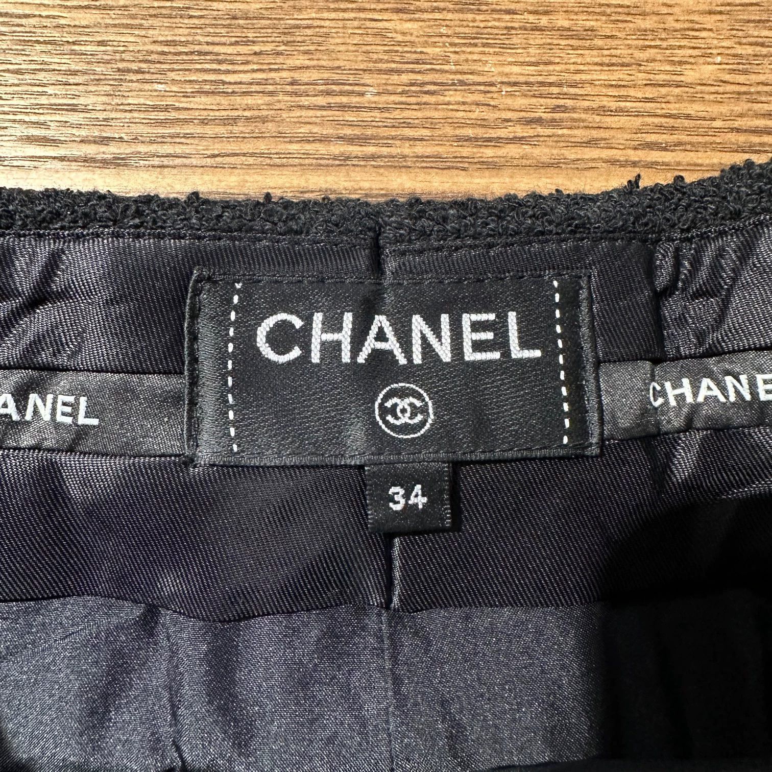 Chanel Chanel feb421 Solid Color Lion Head Button Wide Leg Pants 34 Size 25" / US 0 / IT 36 - 3 Thumbnail