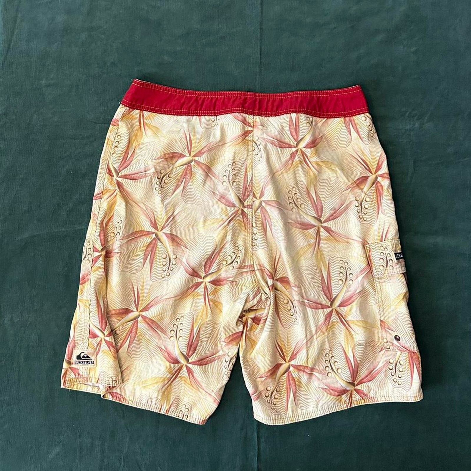 Quiksilver Y2k quiksilver board shorts Size US 33 - 3 Thumbnail