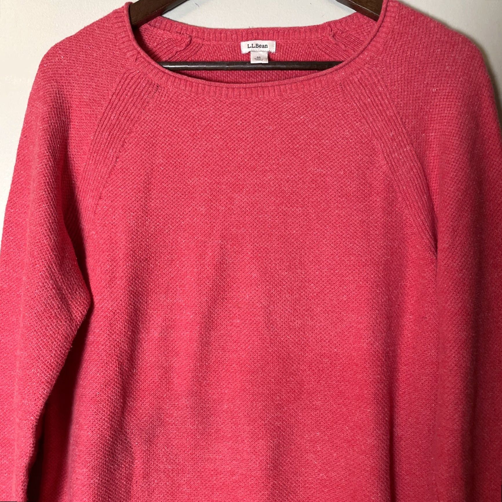 Vintage LL Bean Womens M Reg Cotton Sweater Red Pink Classic Pullover Knit Crew Ne*ck Raglan Long Sleeve Office Casual Winter Spring Fall All Seasons Mens? Size M / US 6-8 / IT 42-44 - 3 Thumbnail