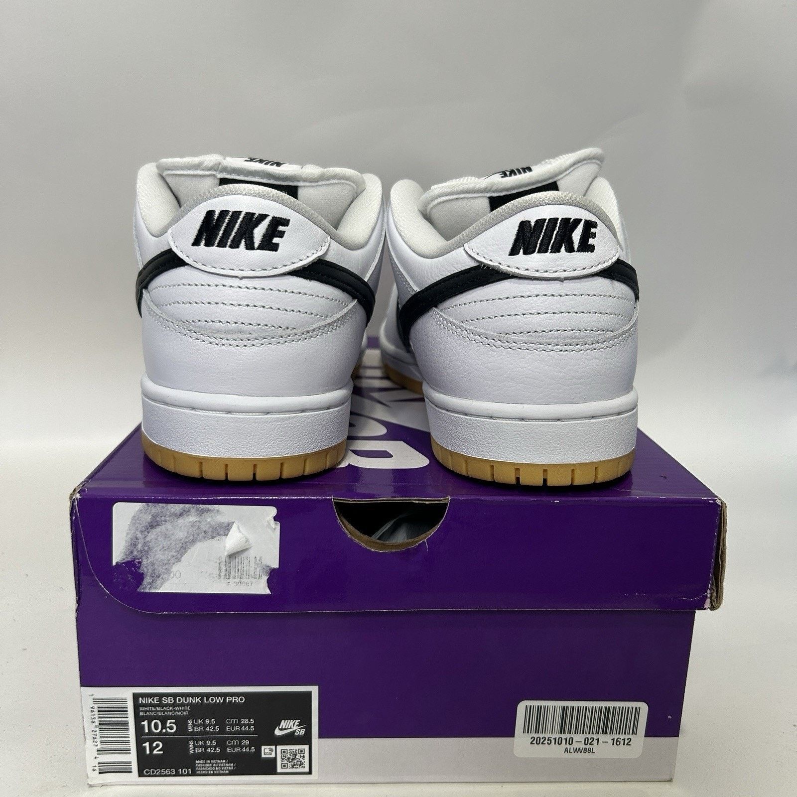 Nike Nike SB Dunk Low Pro "White Gum" Size US 10.5 / EU 43-44 - 4 Thumbnail