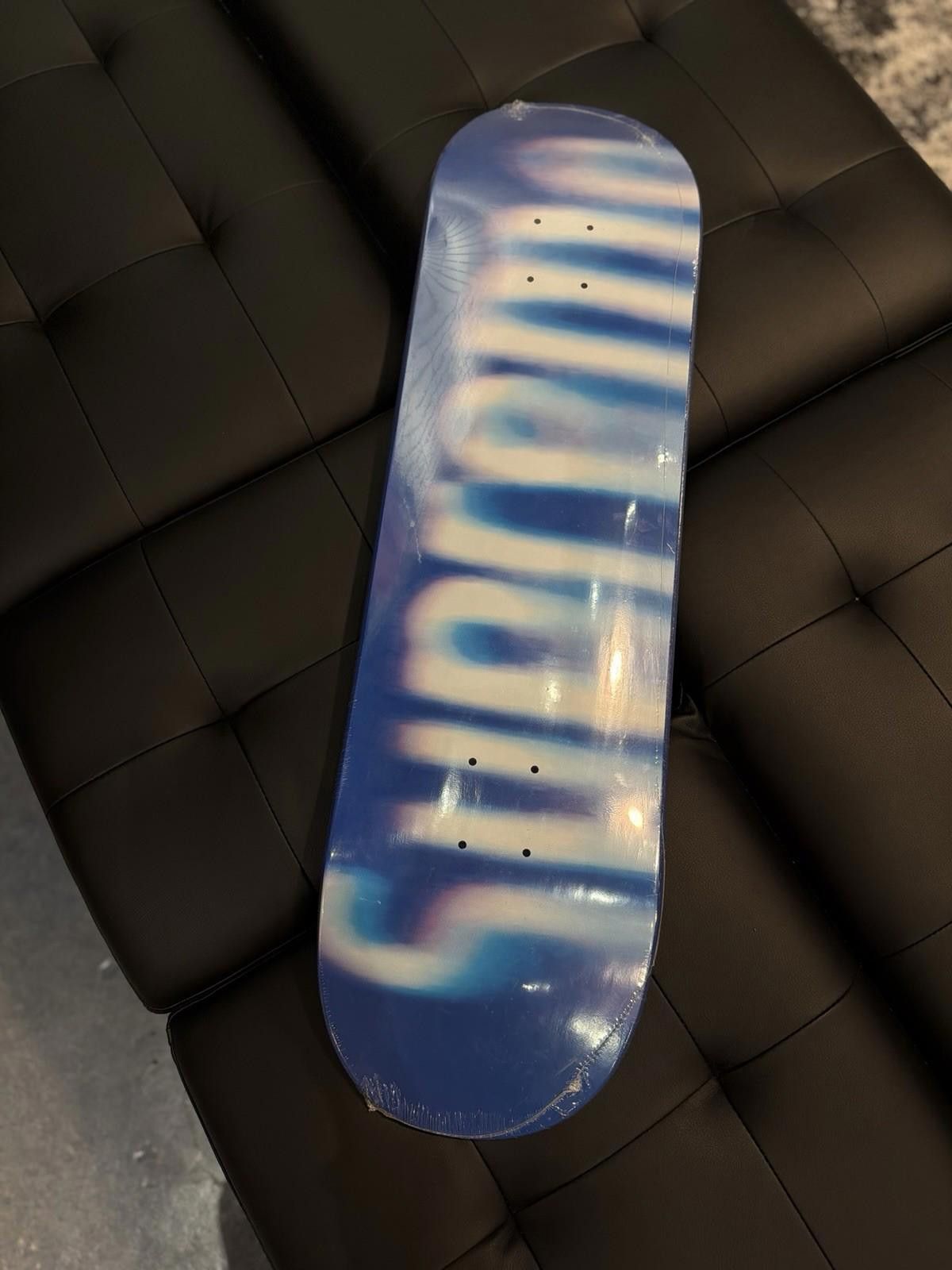 Supreme Supreme Skateboard Blurred Logo Color Red FW23 Brand New Size ONE SIZE - 1 Thumbnail