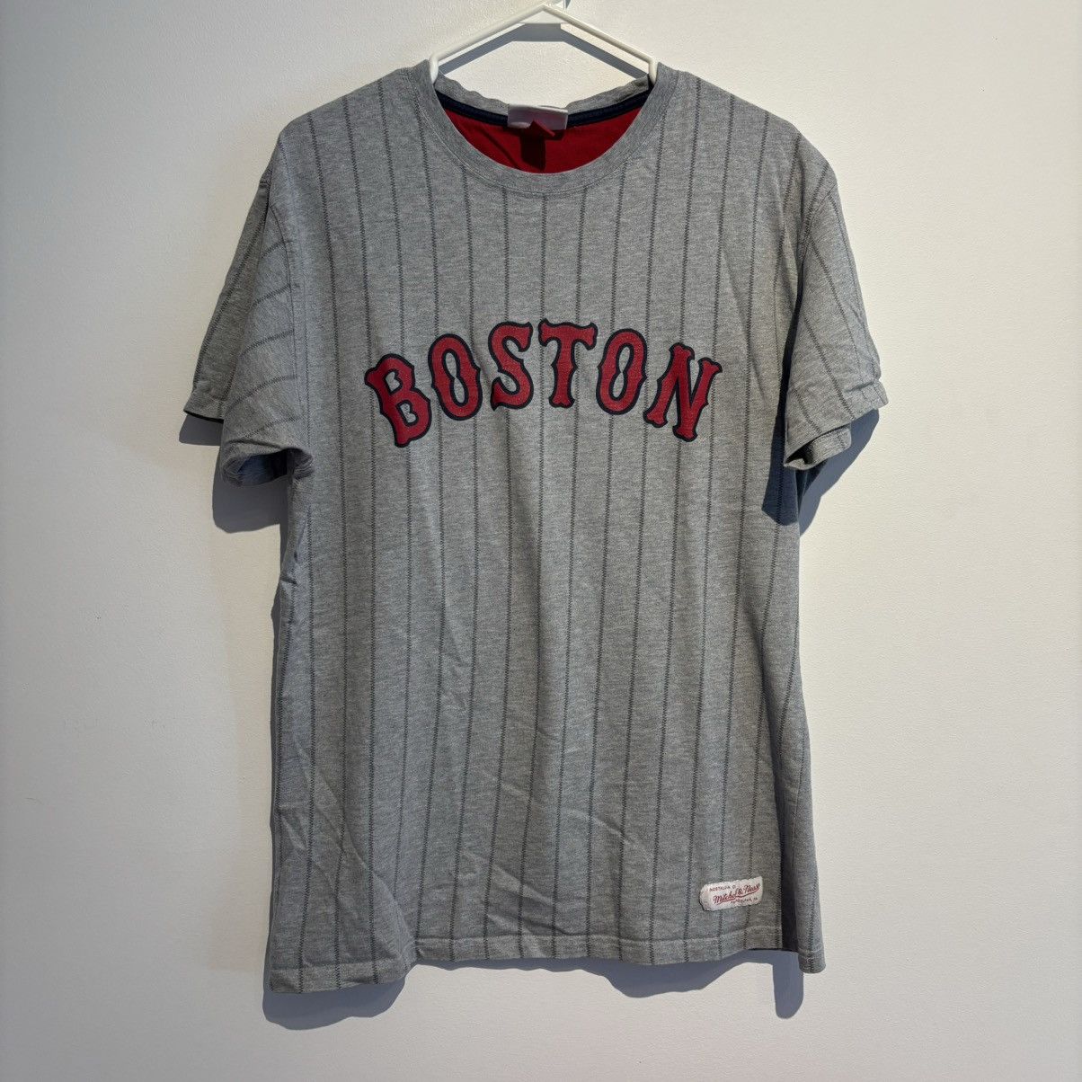 MLB × Mitchell & Ness Boston Red Sox Vintage Striped Gray T Shirt Size US L / EU 52-54 / 3 - 1 Thumbnail