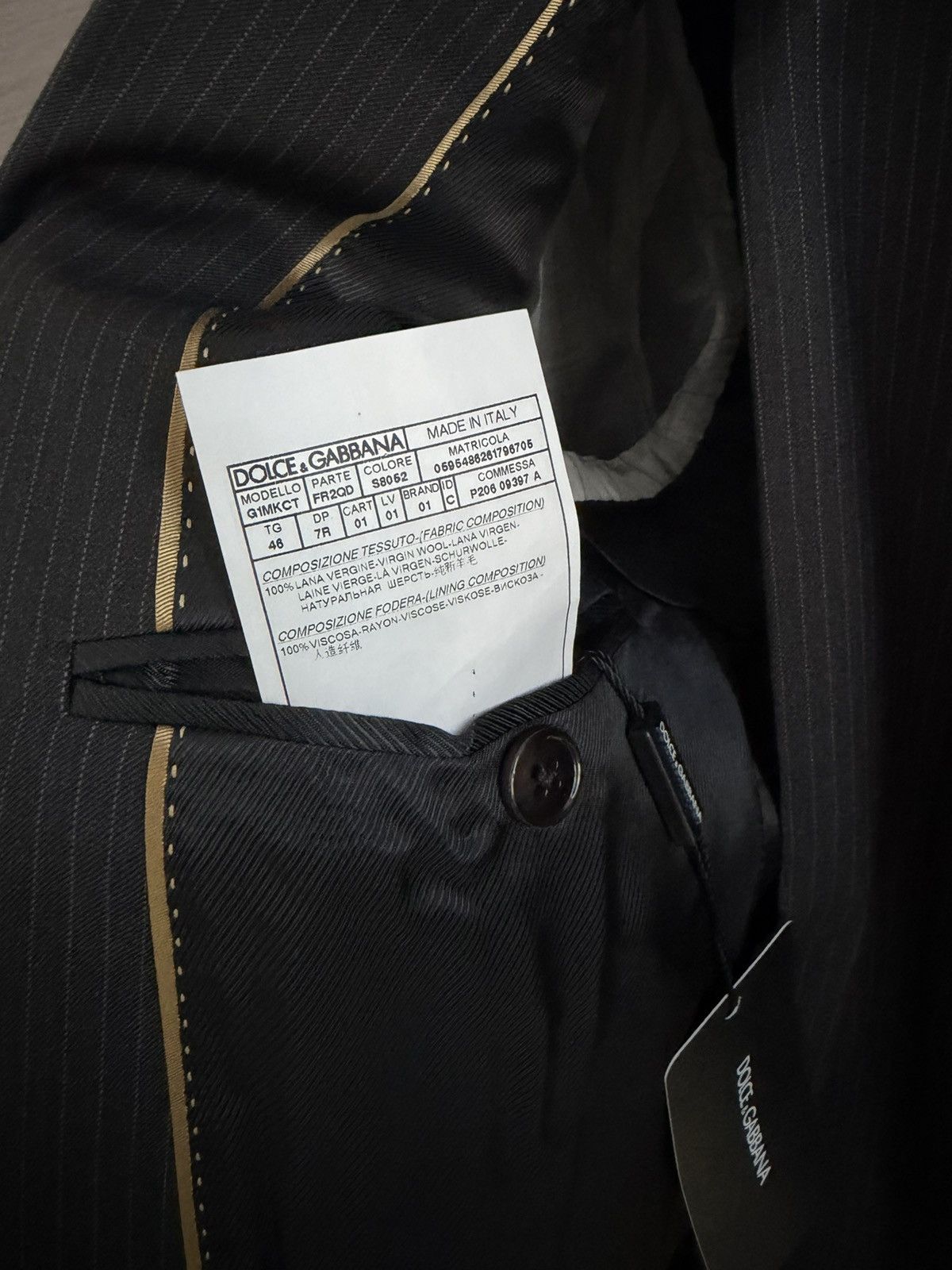 Dolce & Gabbana Dolce & Gabbana GOLD 2-Piece Pinstripe Suit Sz 38R US/48 IT Size 38R - 7 Thumbnail