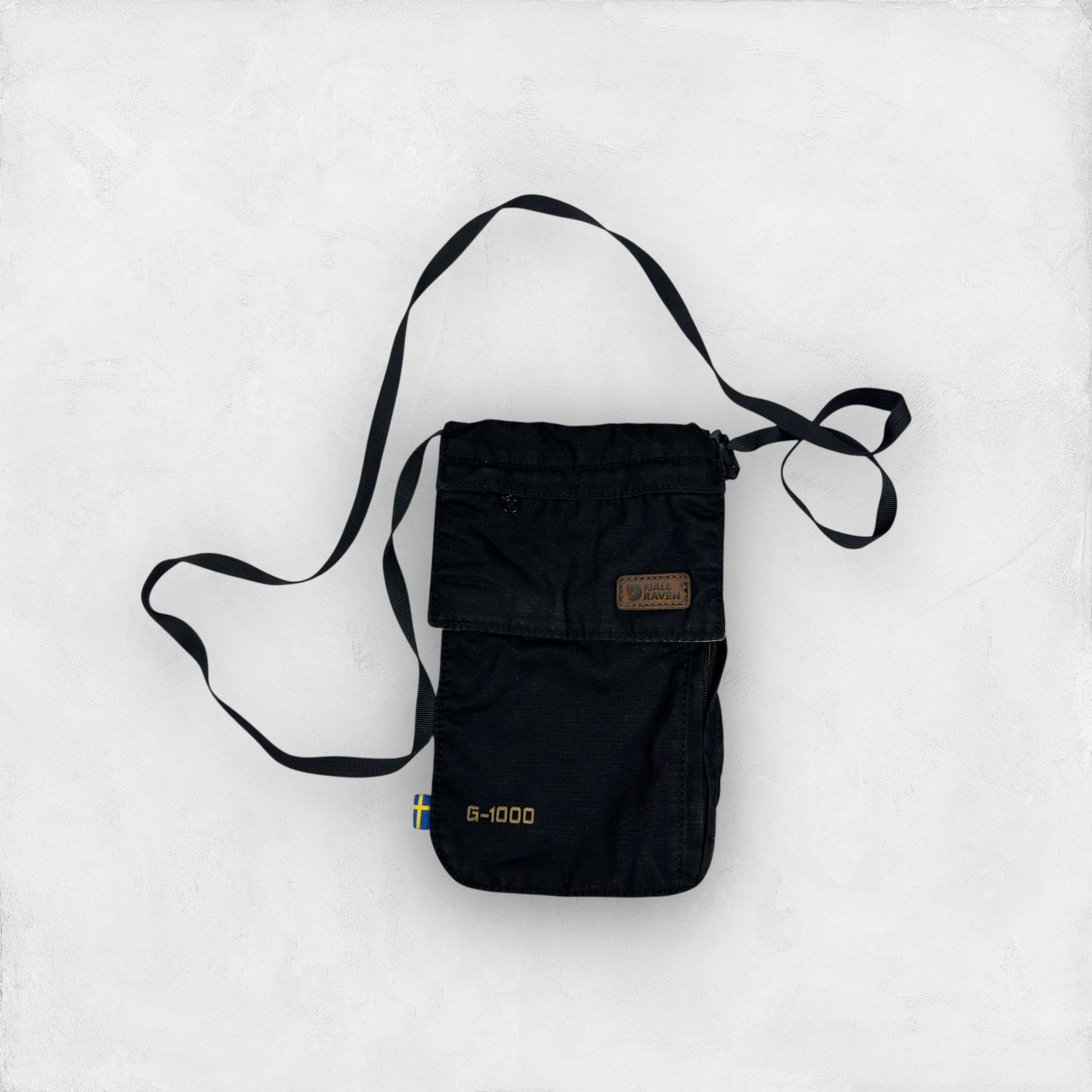 Fjallraven G-1000 Unisex Adults Zipper Pocket Crossbody Bag in Black, Men's