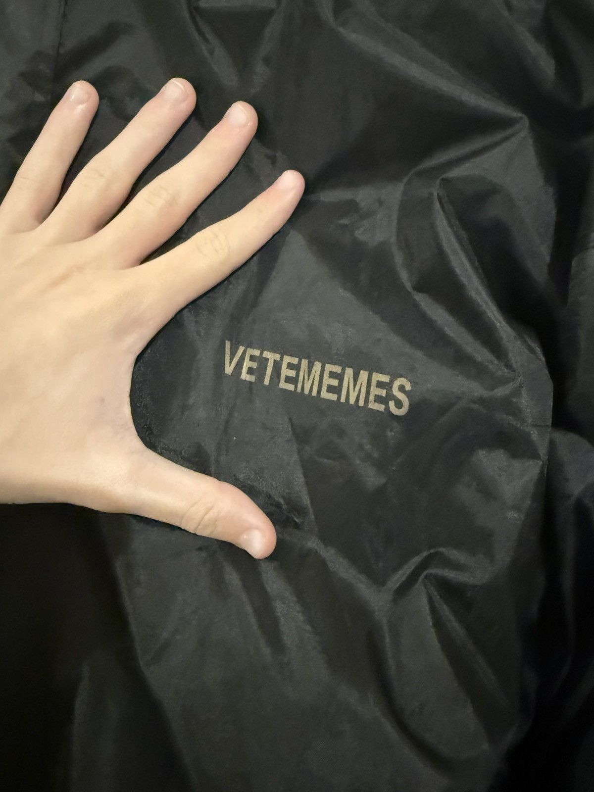 Vetememes Vetememes raincoat Size US M / EU 48-50 / 2 - 2 Thumbnail