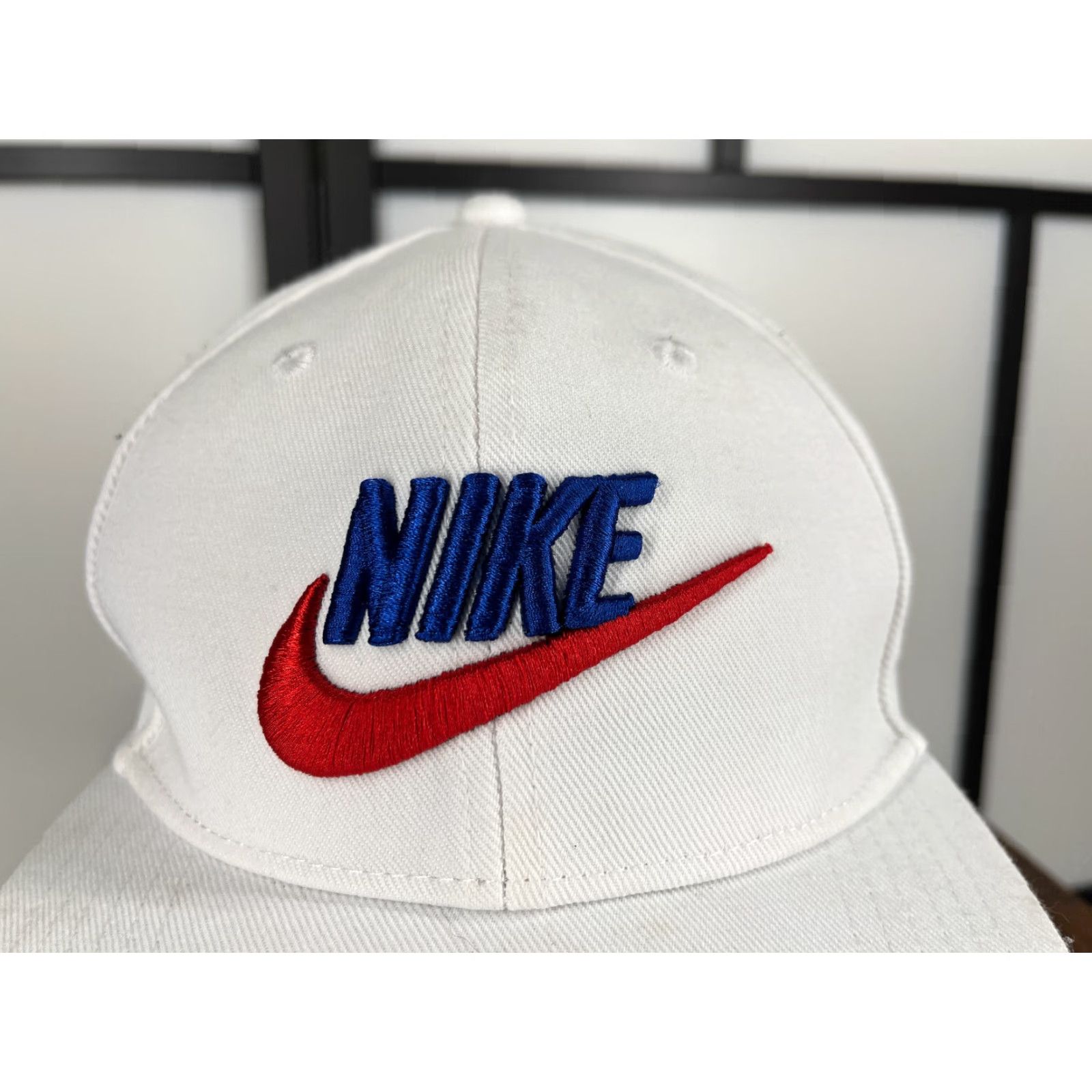 Nike Nike Hat Cap Snap Back One Size White Pro Dri-Fit Cotton Twill Polyester Size ONE SIZE - 2 Thumbnail