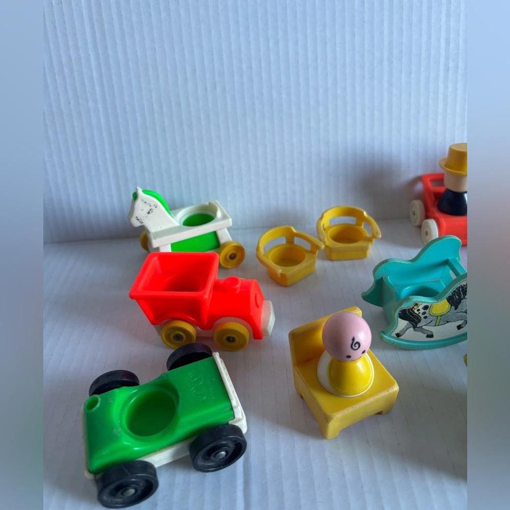 Designer Vintage 80’s Fisher Price Little People Nursery Lot 22 Piece Size ONE SIZE - 5 Thumbnail