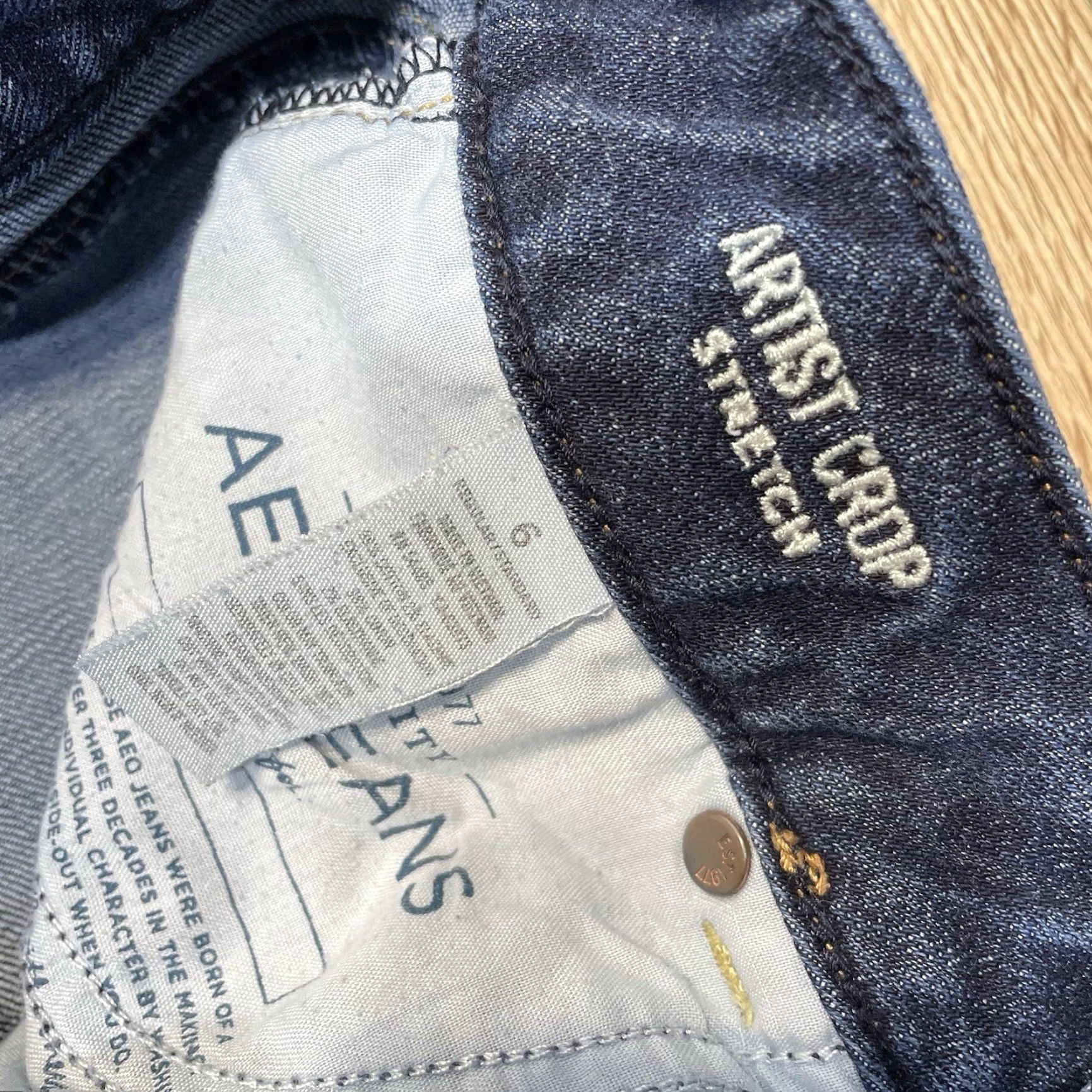 American Eagle Outfitters AMERICAN EAGLE Artist Crop Jeans Size 6 Women Stretch Blue Size ONE SIZE - 2 Thumbnail