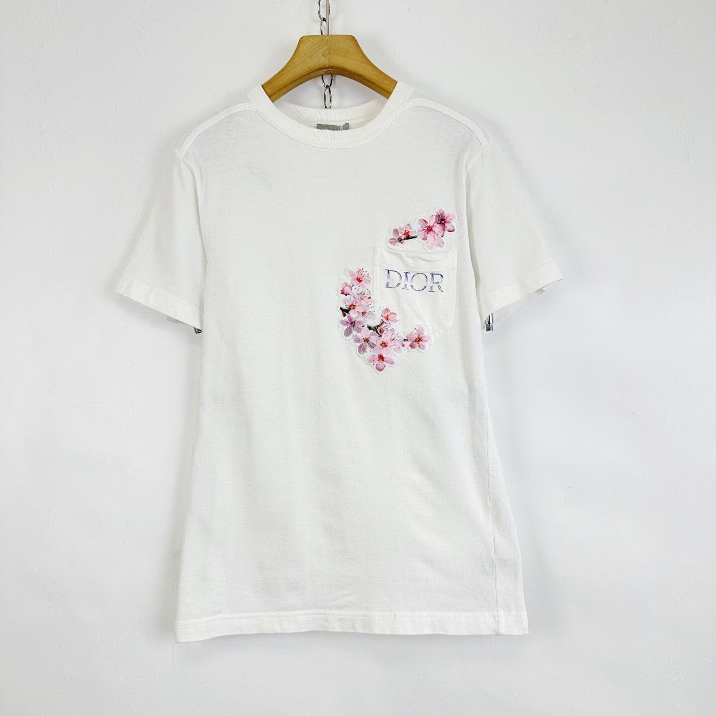 Dior Dior x Sorayabai Cherry Blossom Embroidered Tee Size XXS / US 00 / IT 34 - 1 Thumbnail