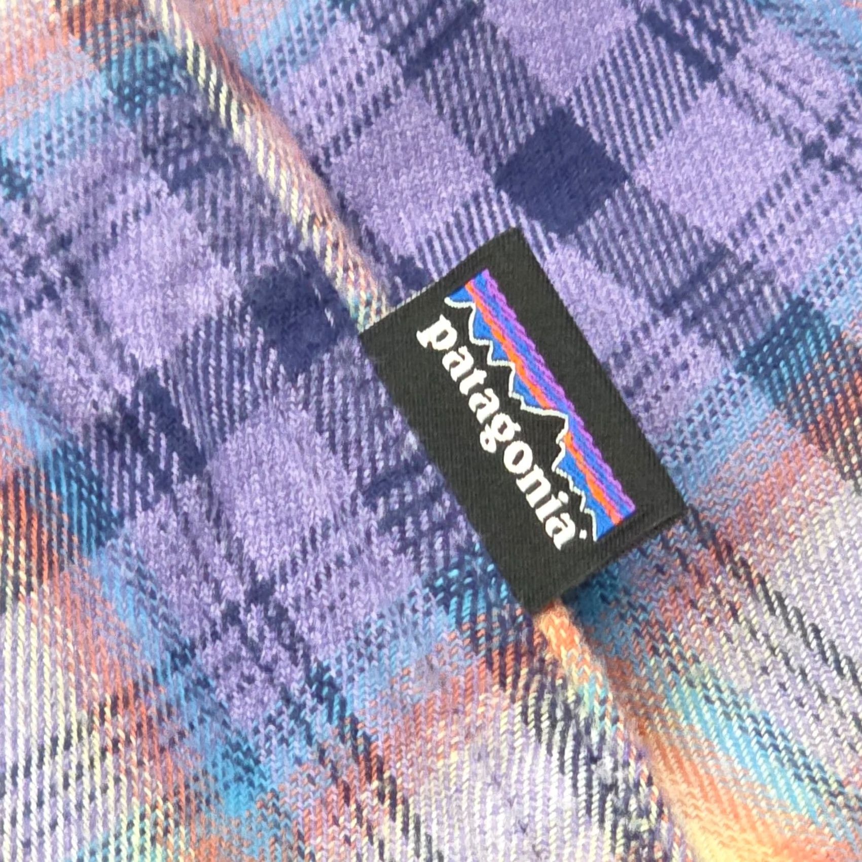 Patagonia Patagonia Fjord Flannel Shirt Mens Medium Purple Plaid Lightweight Long-Sleeved Button-Up Size US M / EU 48-50 / 2 - 4 Thumbnail