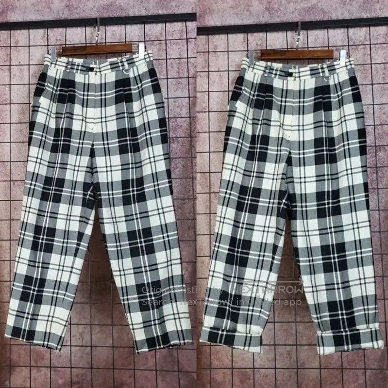 Dior Dior Women's Wool Trousers in Off. Size 30" / US 8 / IT 44 - 1 Thumbnail