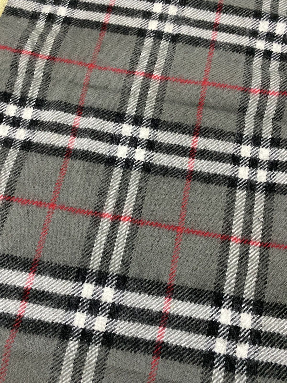 Burberry Vintage Burberrys Scarf 100% Lambwool Unisex Style Size ONE SIZE - 3 Thumbnail